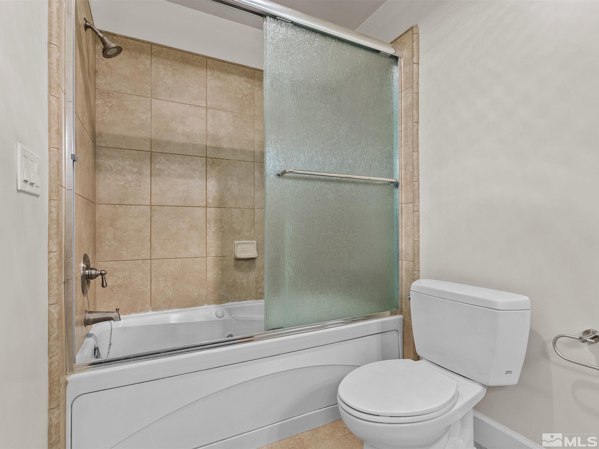 450 N Arlington 1404 Property Photo 5