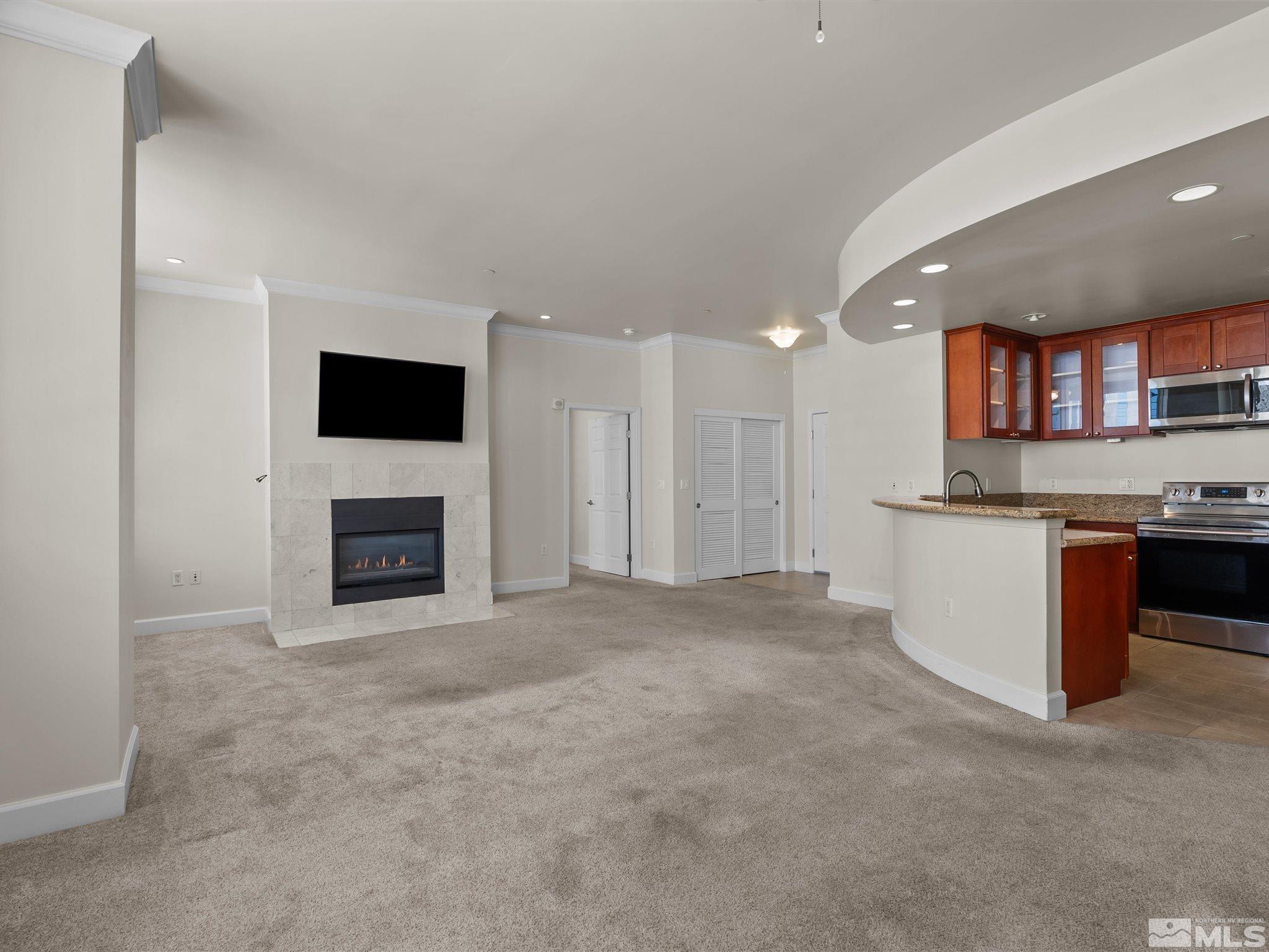 450 N Arlington 1404 Property Photo 13