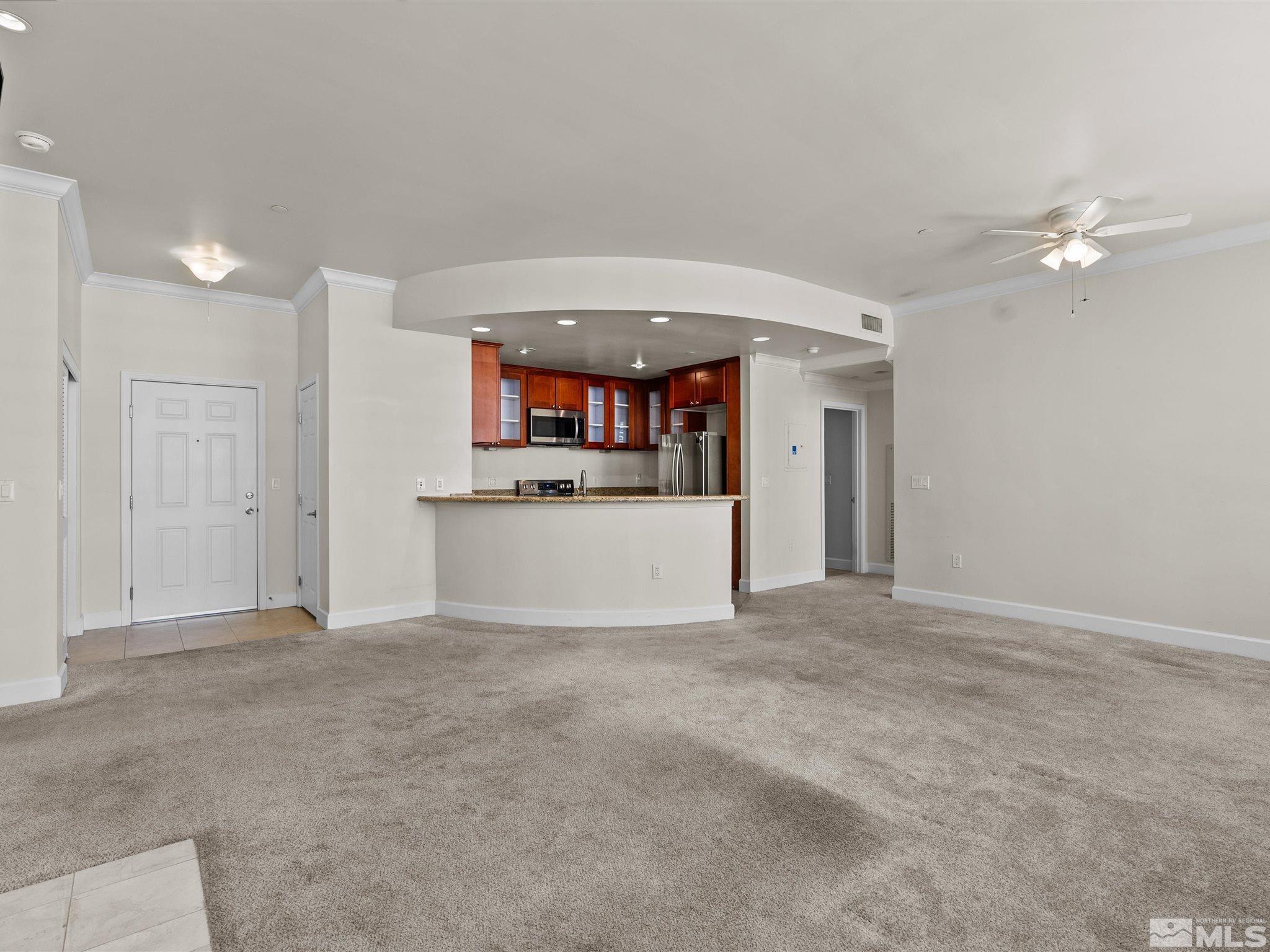 450 N Arlington 1404 Property Photo 14