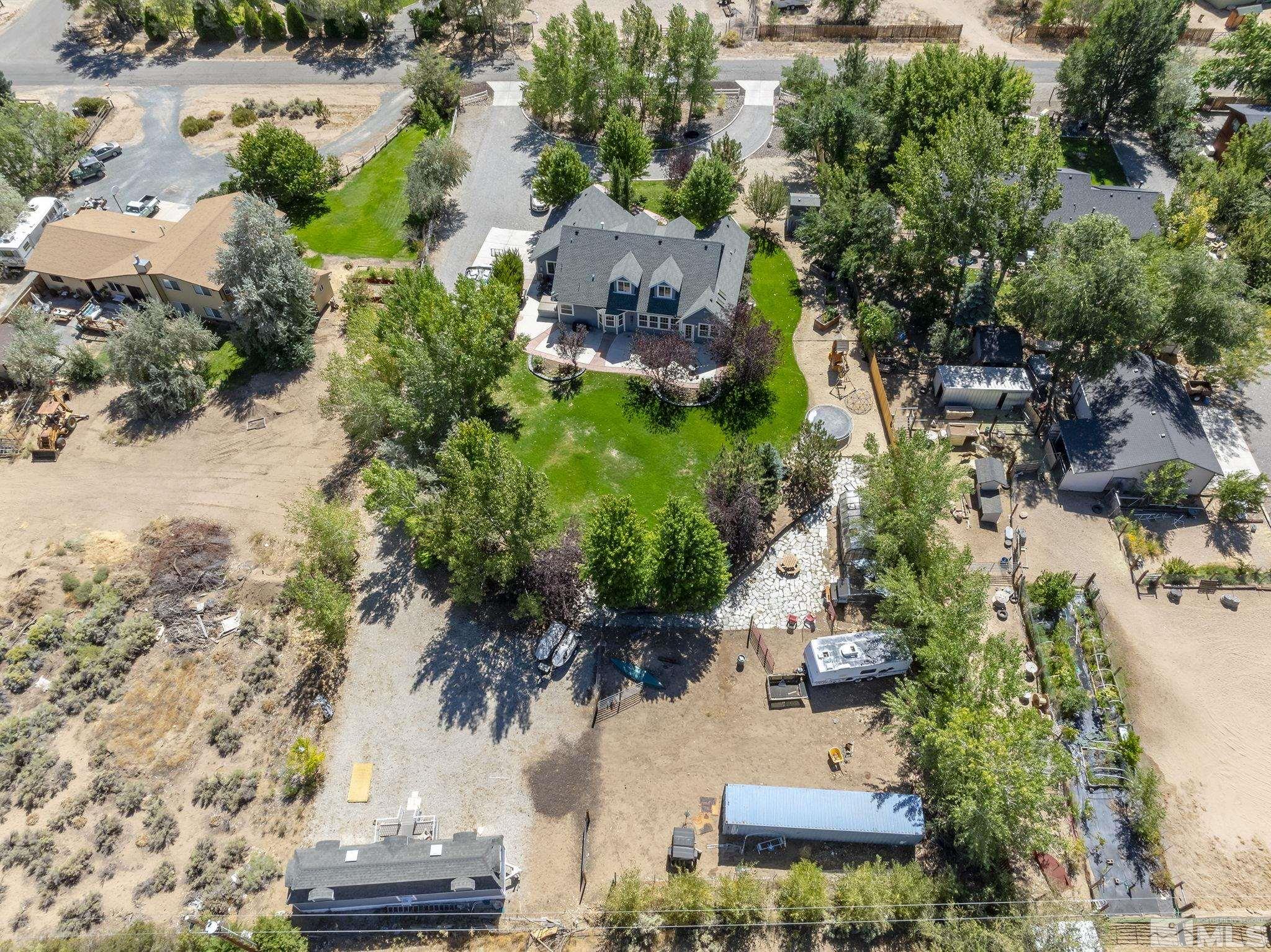 1520 Jones St Property Photo 8