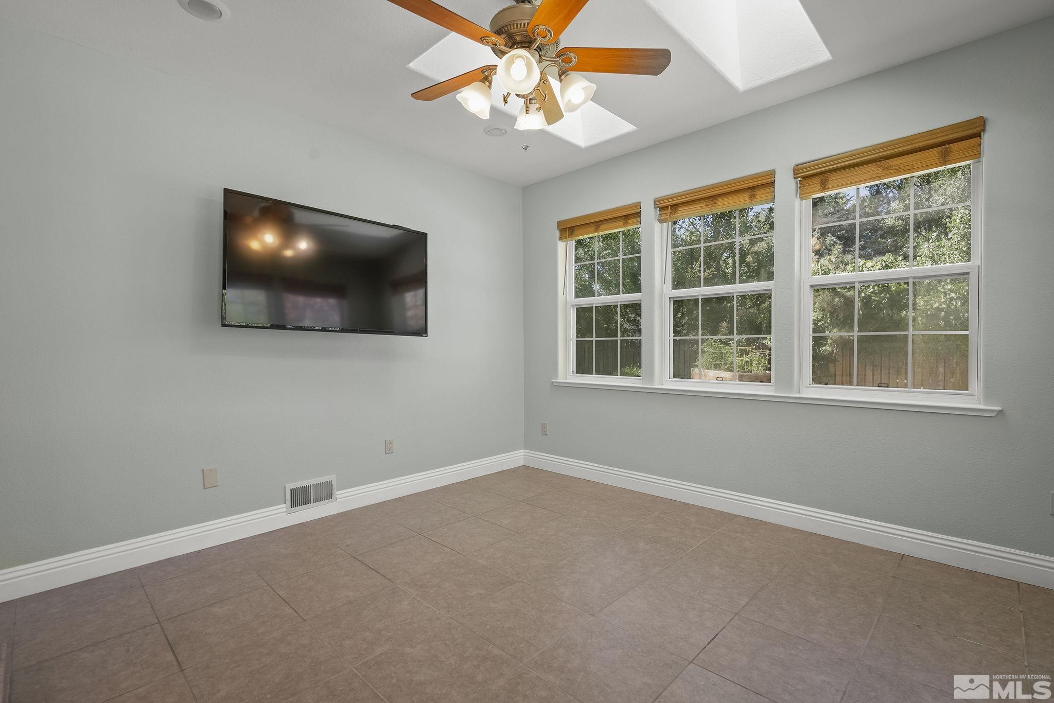 1520 Jones St Property Photo 19
