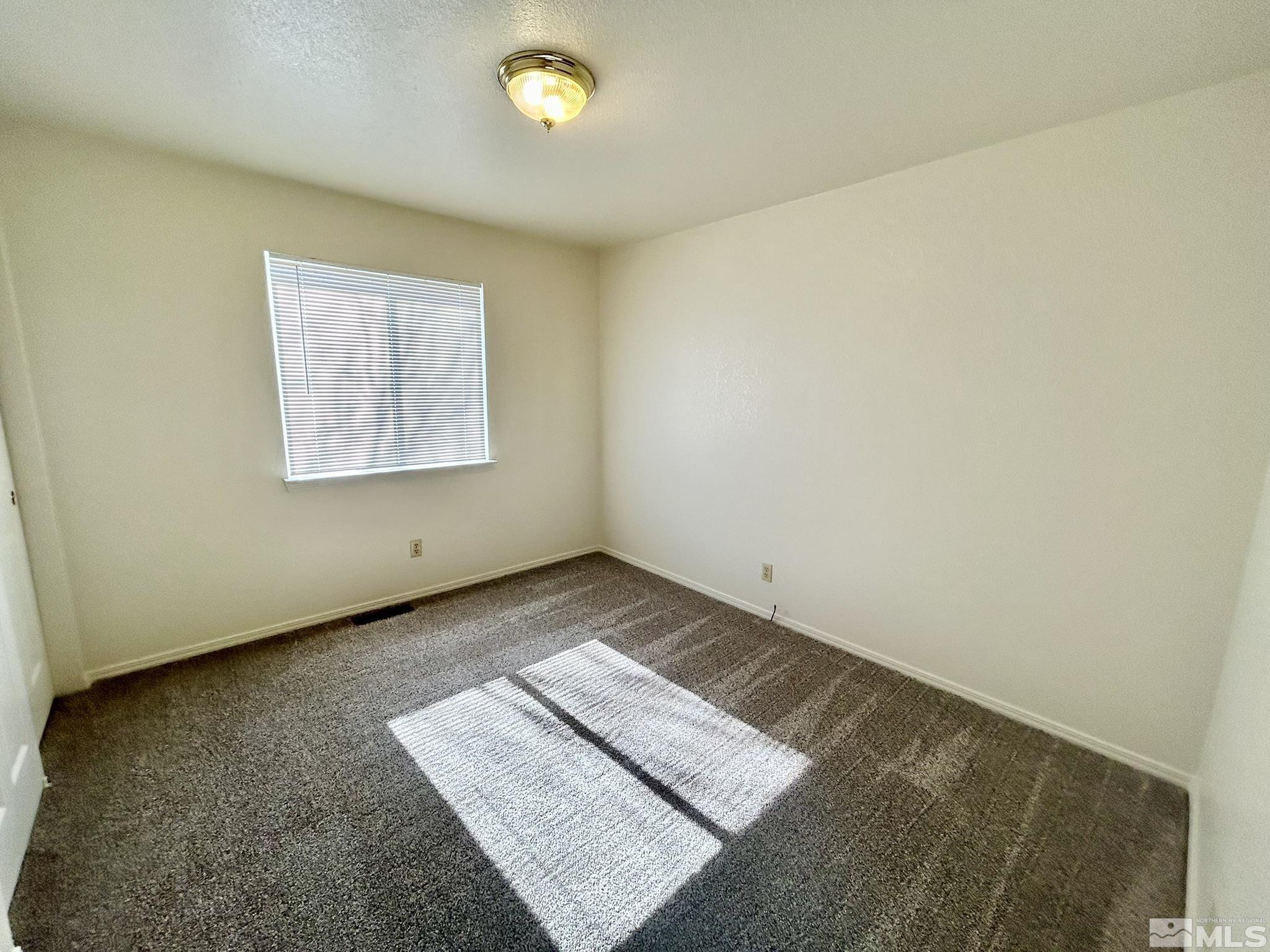 1447 N Marion Russell Dr Property Photo 5