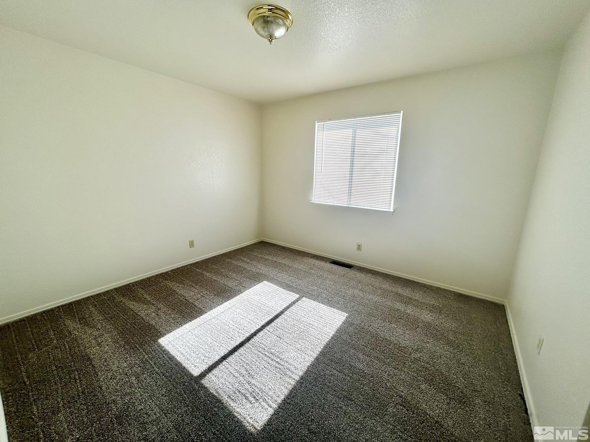 1447 N Marion Russell Dr Property Photo 7