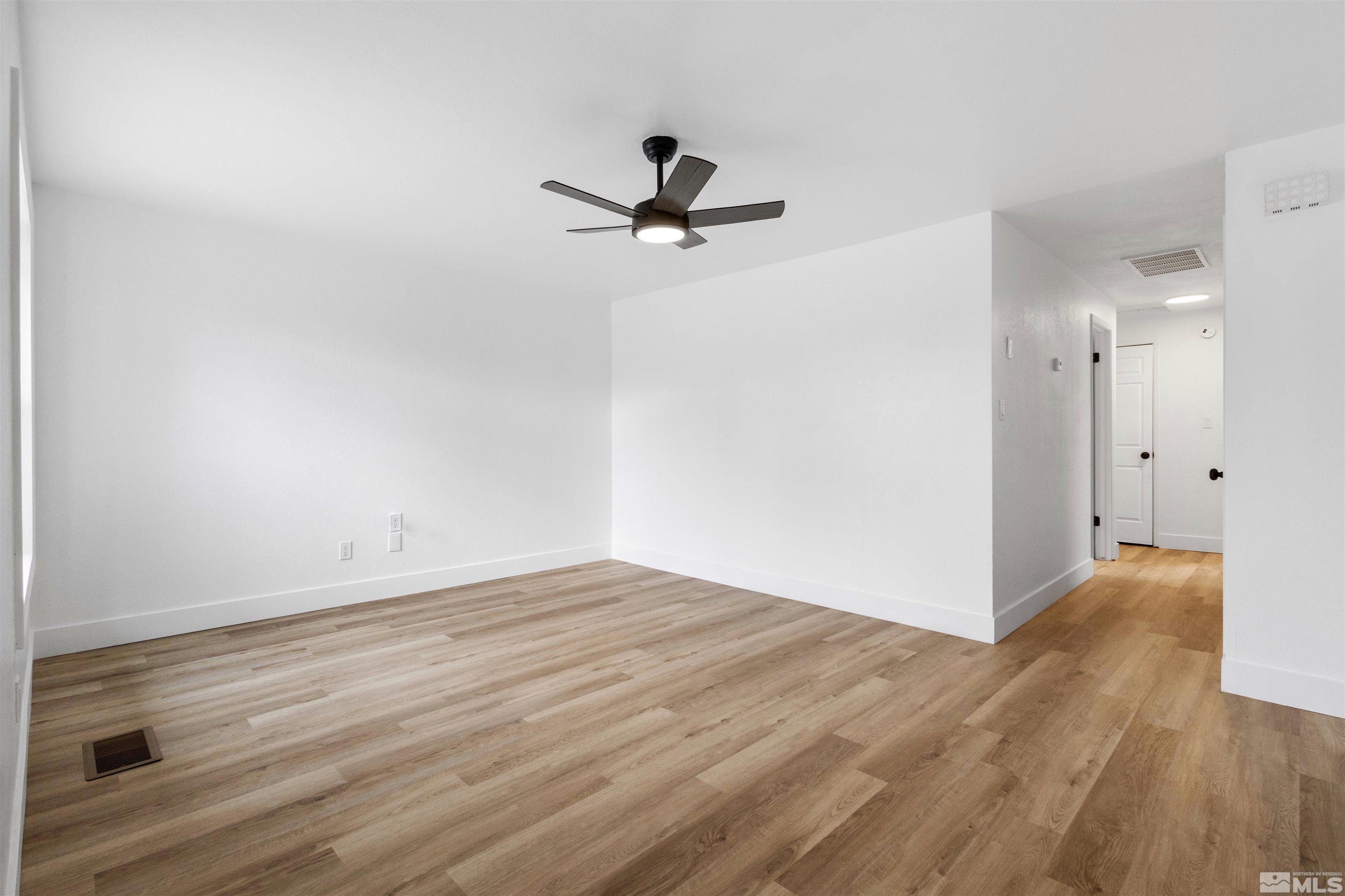 6798 Flower St Property Photo 5