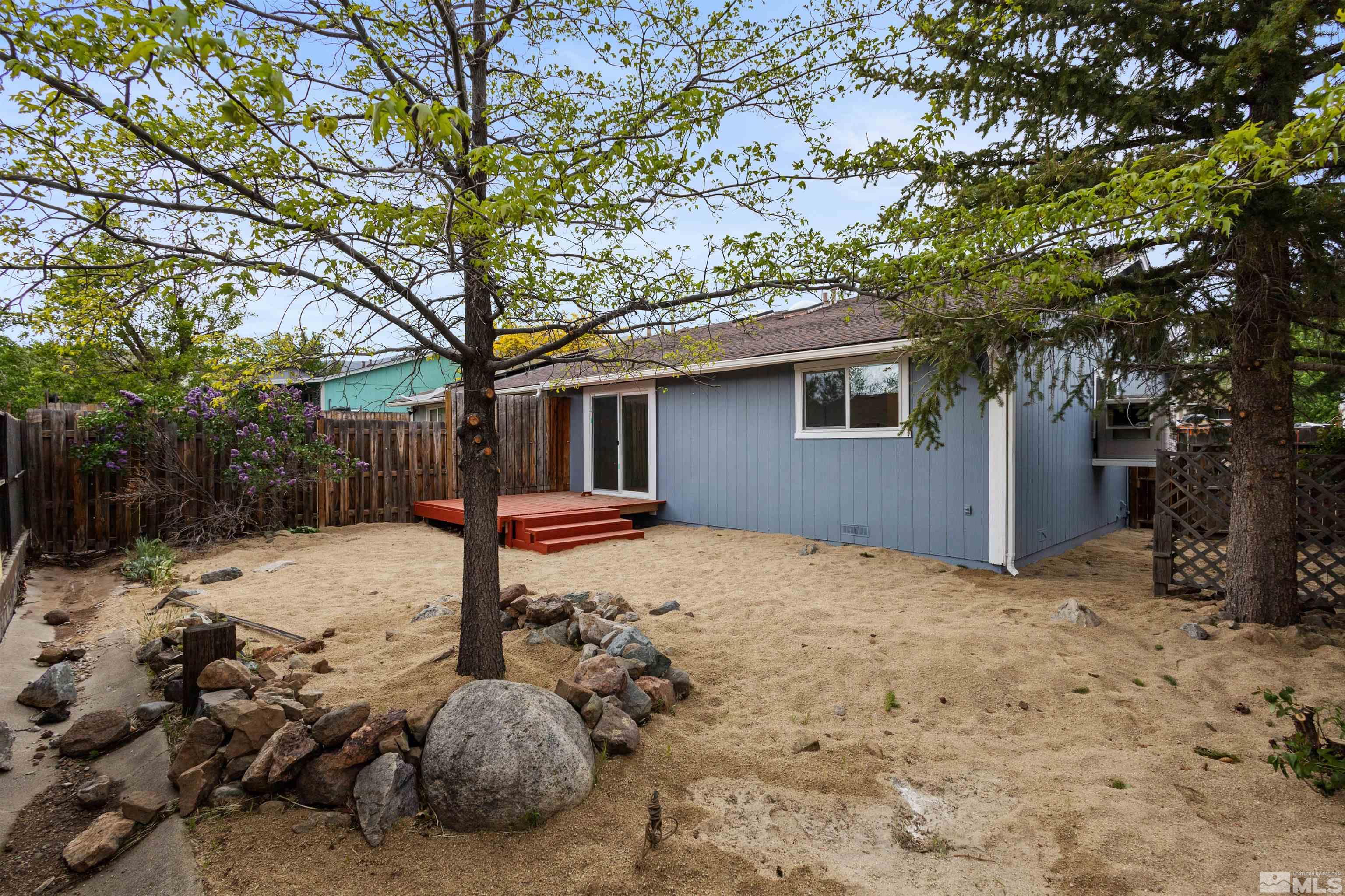 6798 Flower St Property Photo 17