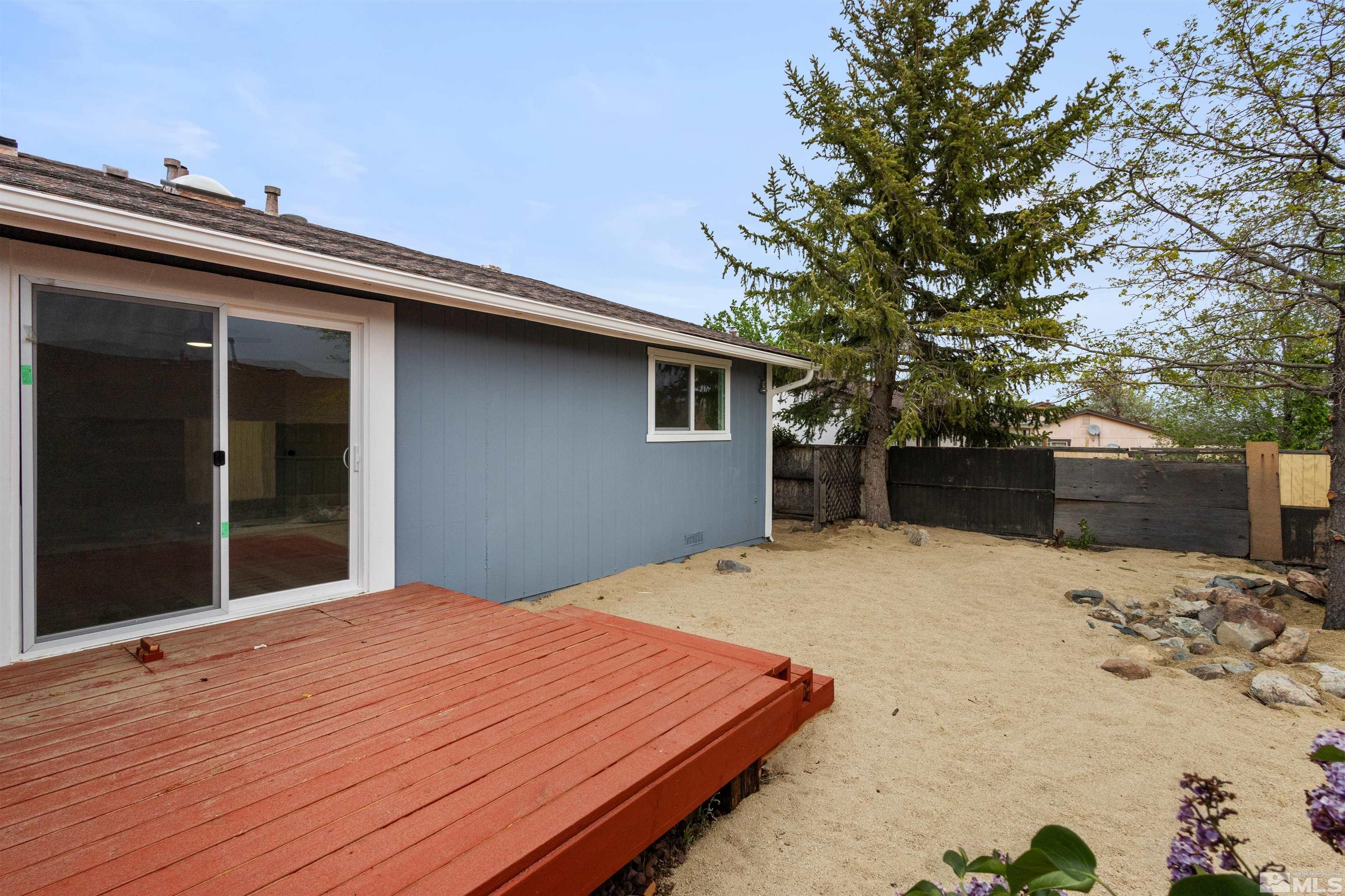 6798 Flower St Property Photo 18
