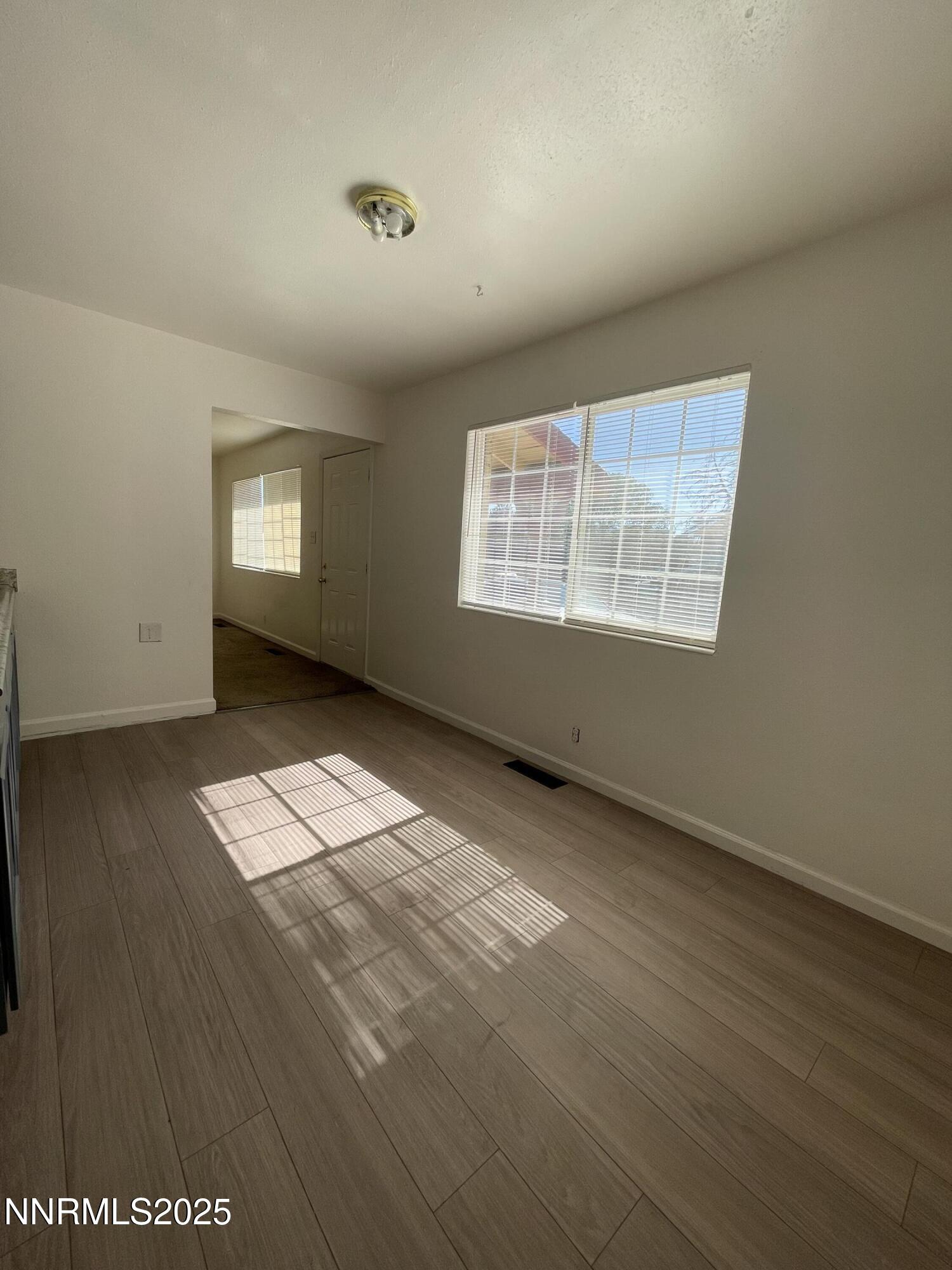 1365 E 11th Street Property Photo 12