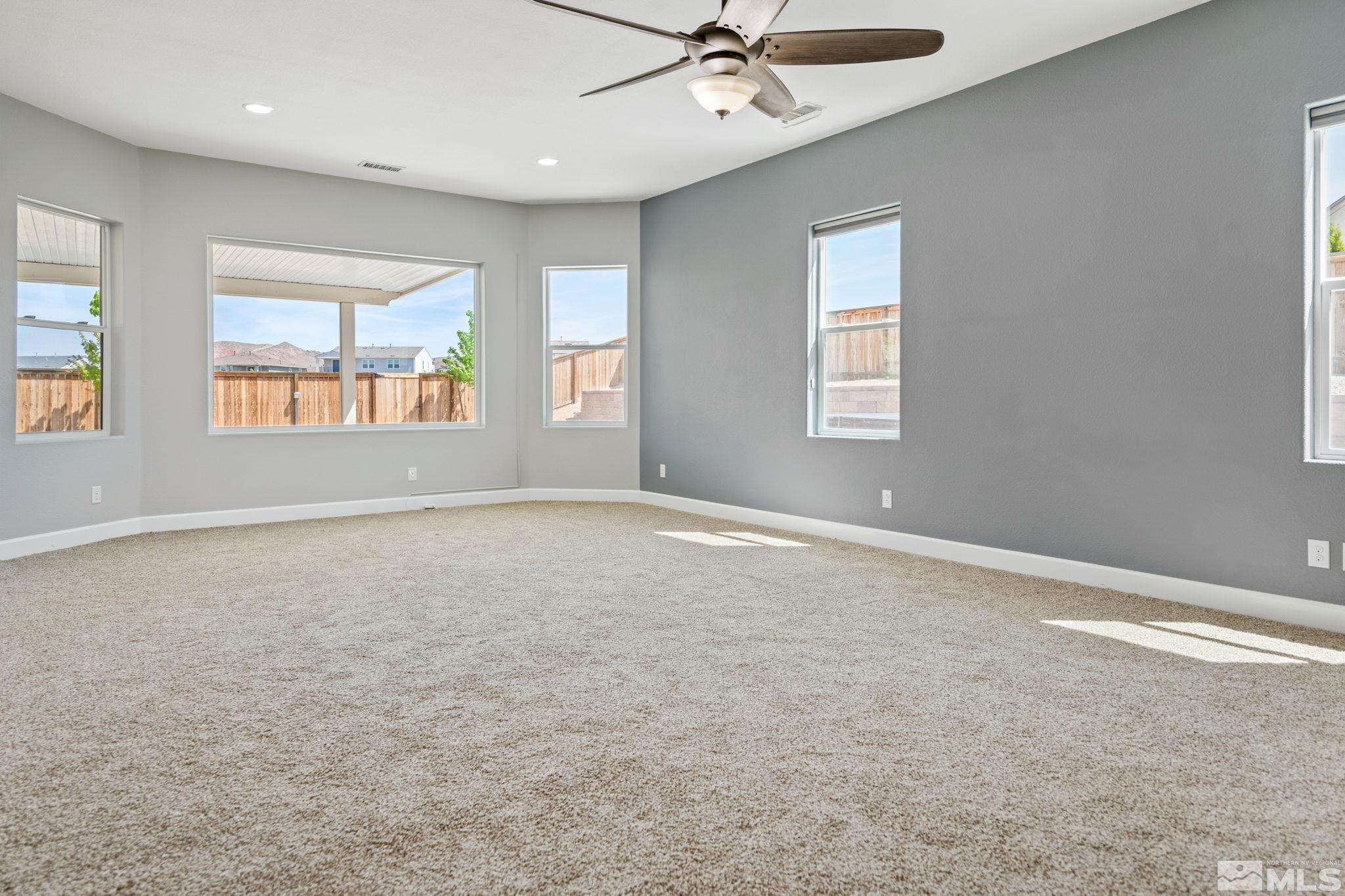 385 Horizon Ridge Road Property Photo 27