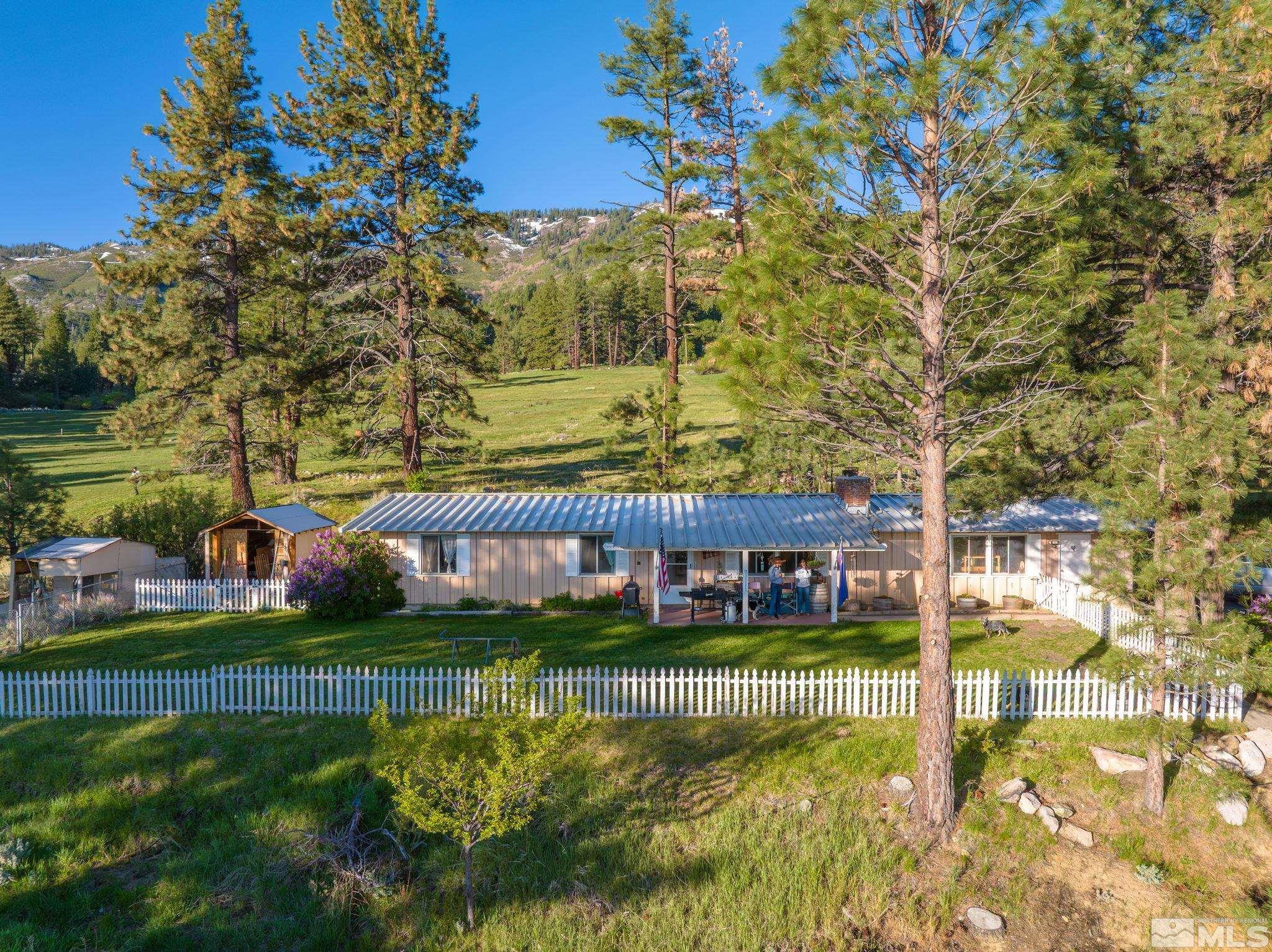 6995 Franktown Road Property Photo 12