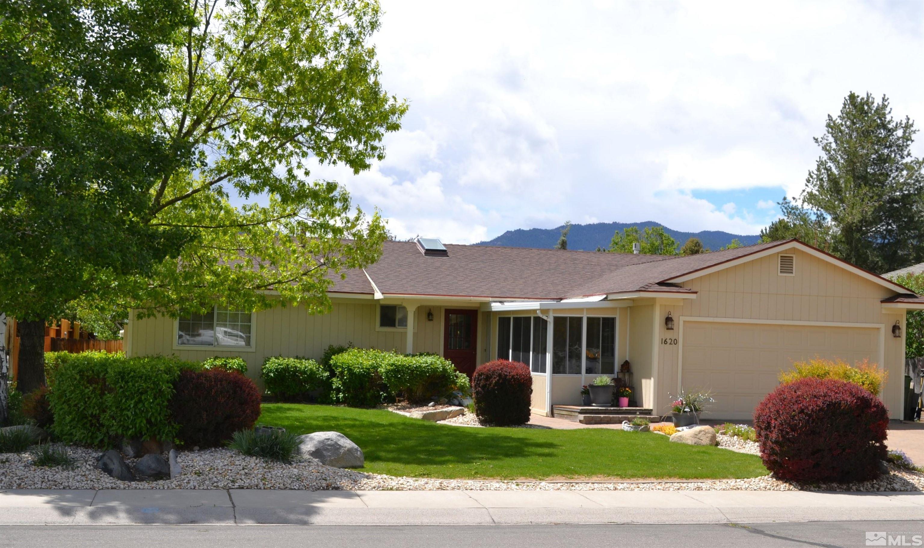1620 Olua Property Photo