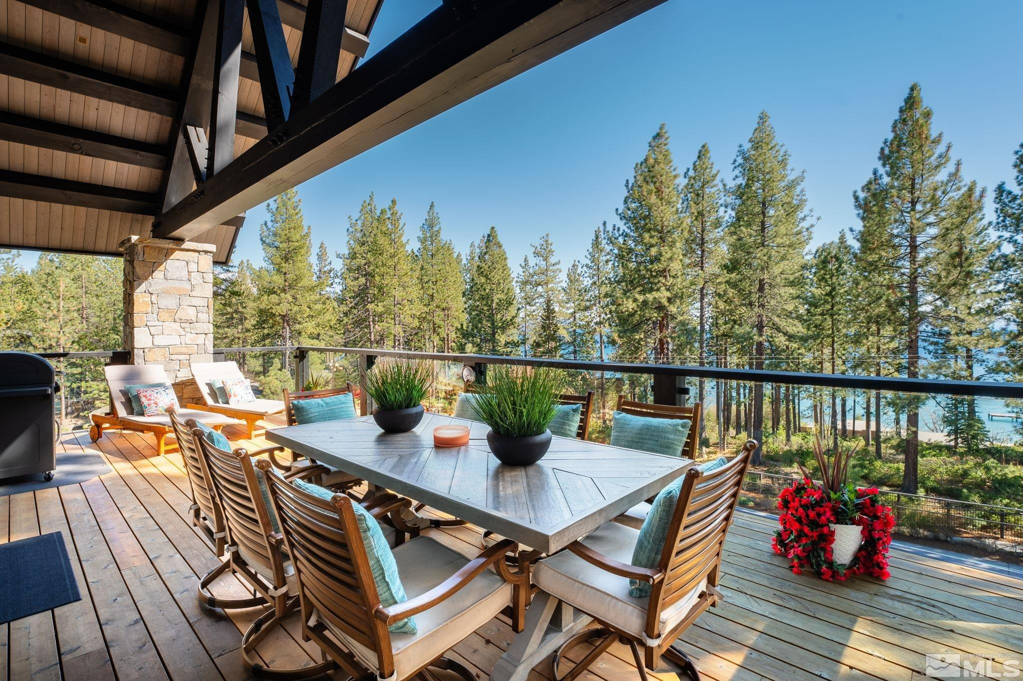 106 Slott Peak Court Property Photo 1