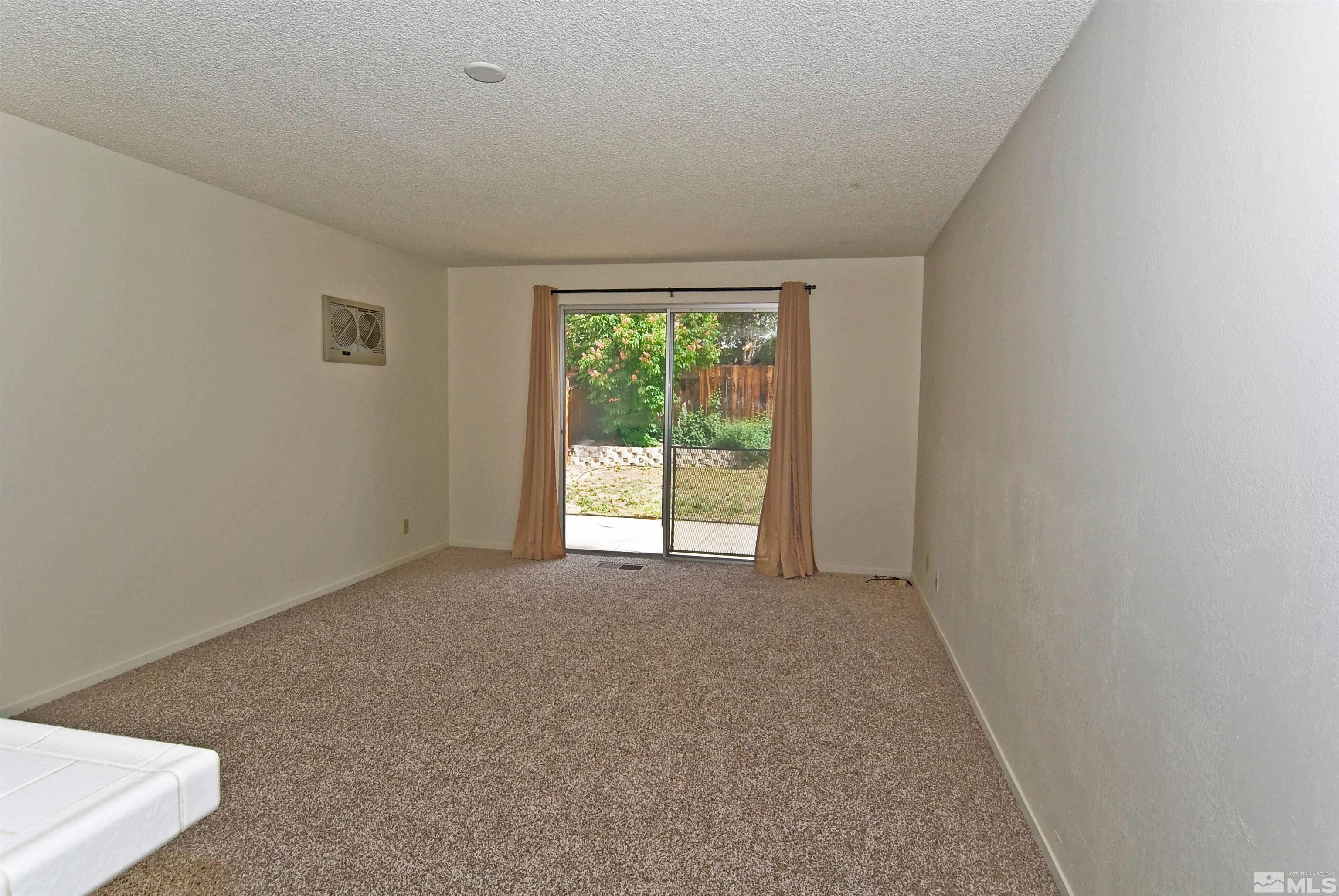 1476 Heather Court Property Photo 8