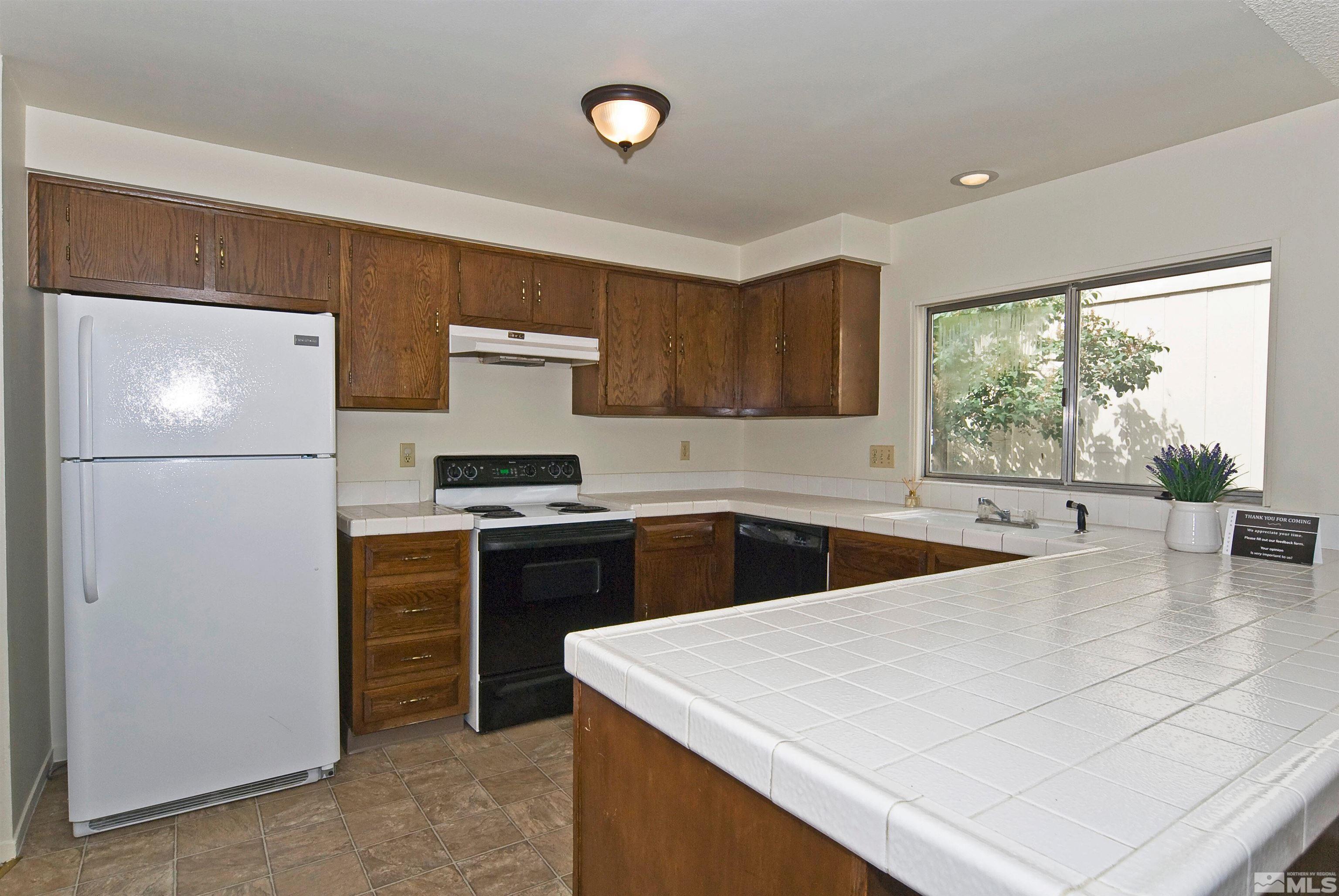 1476 Heather Court Property Photo 9