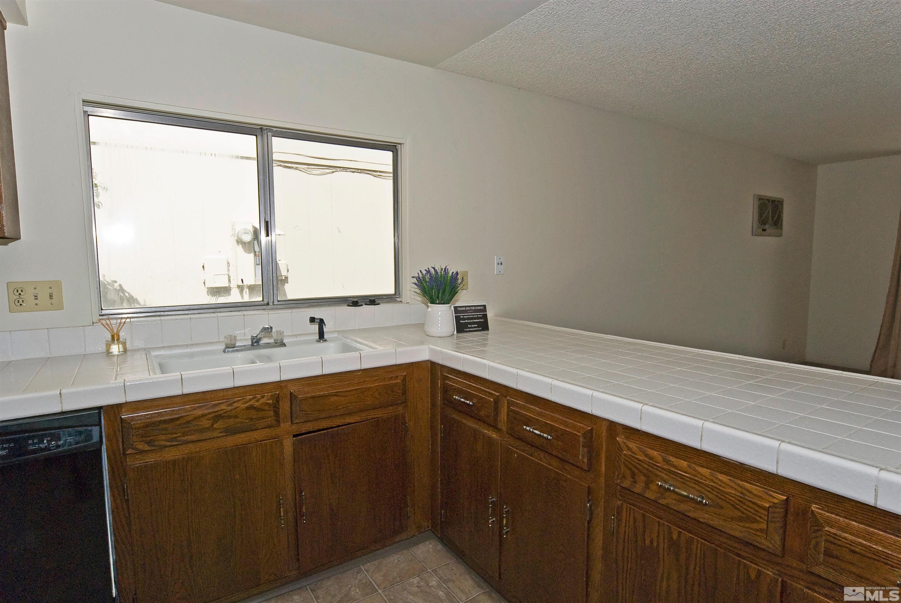 1476 Heather Court Property Photo 11