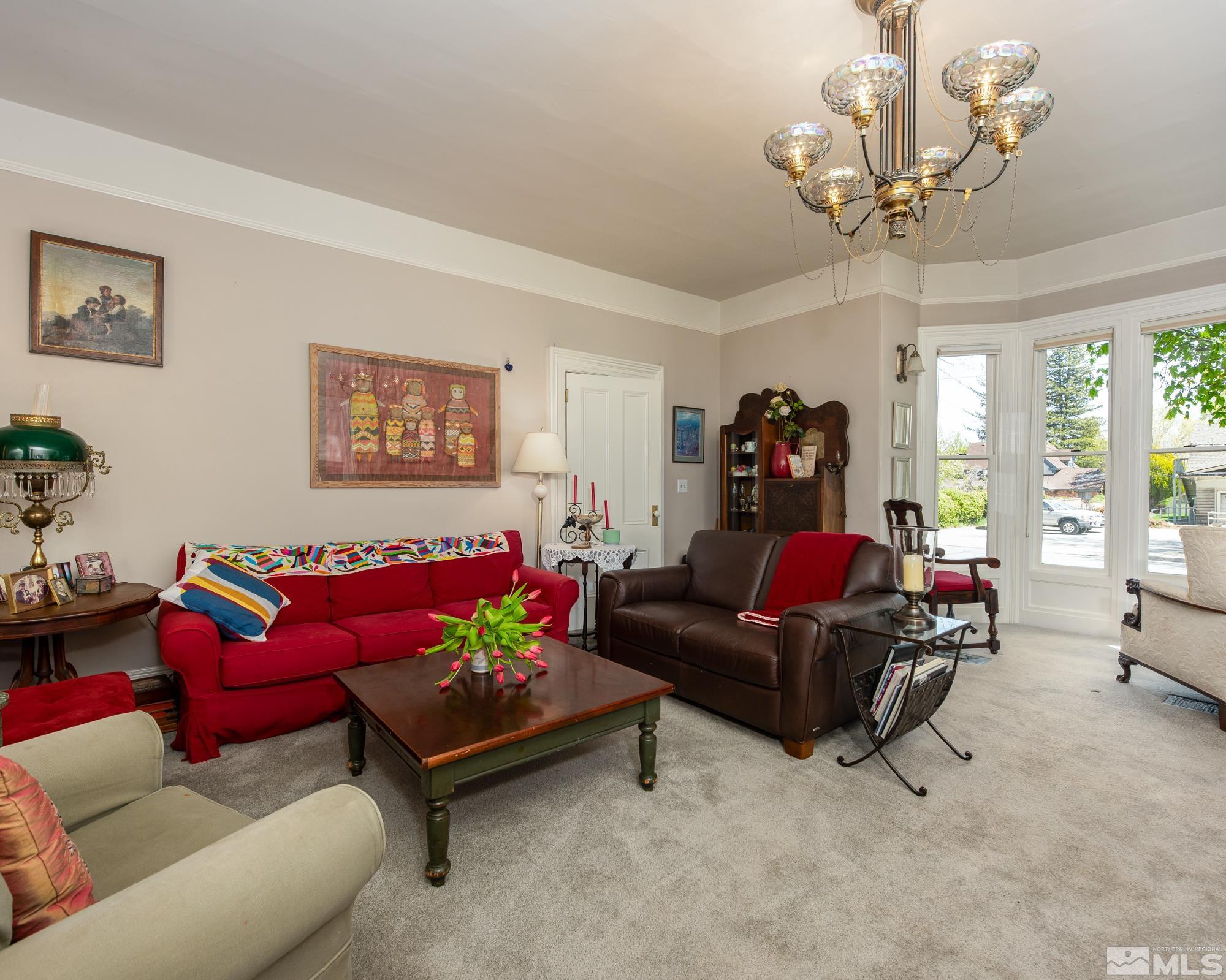 308 Thompson Street Property Photo 7
