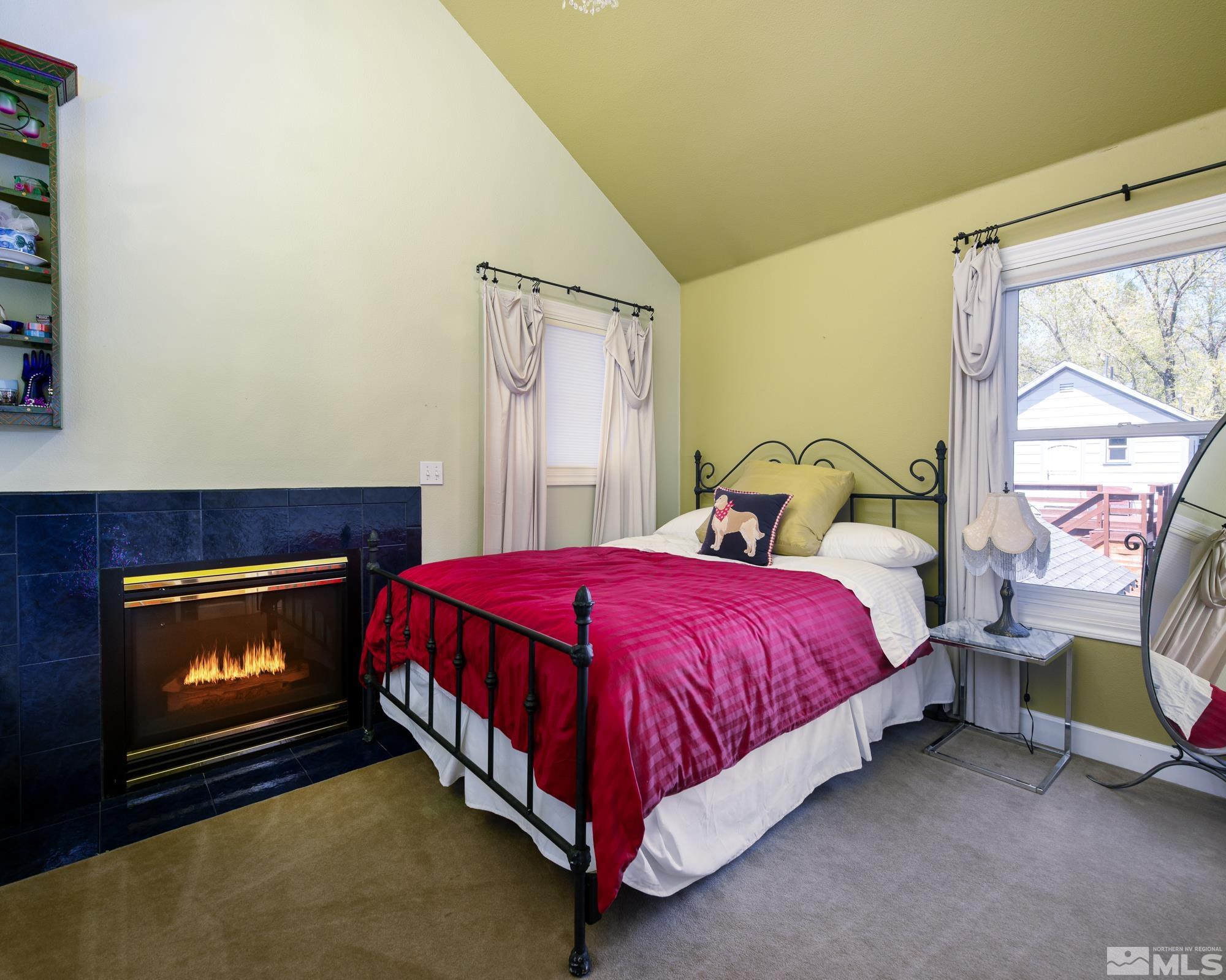 308 Thompson Street Property Photo 24