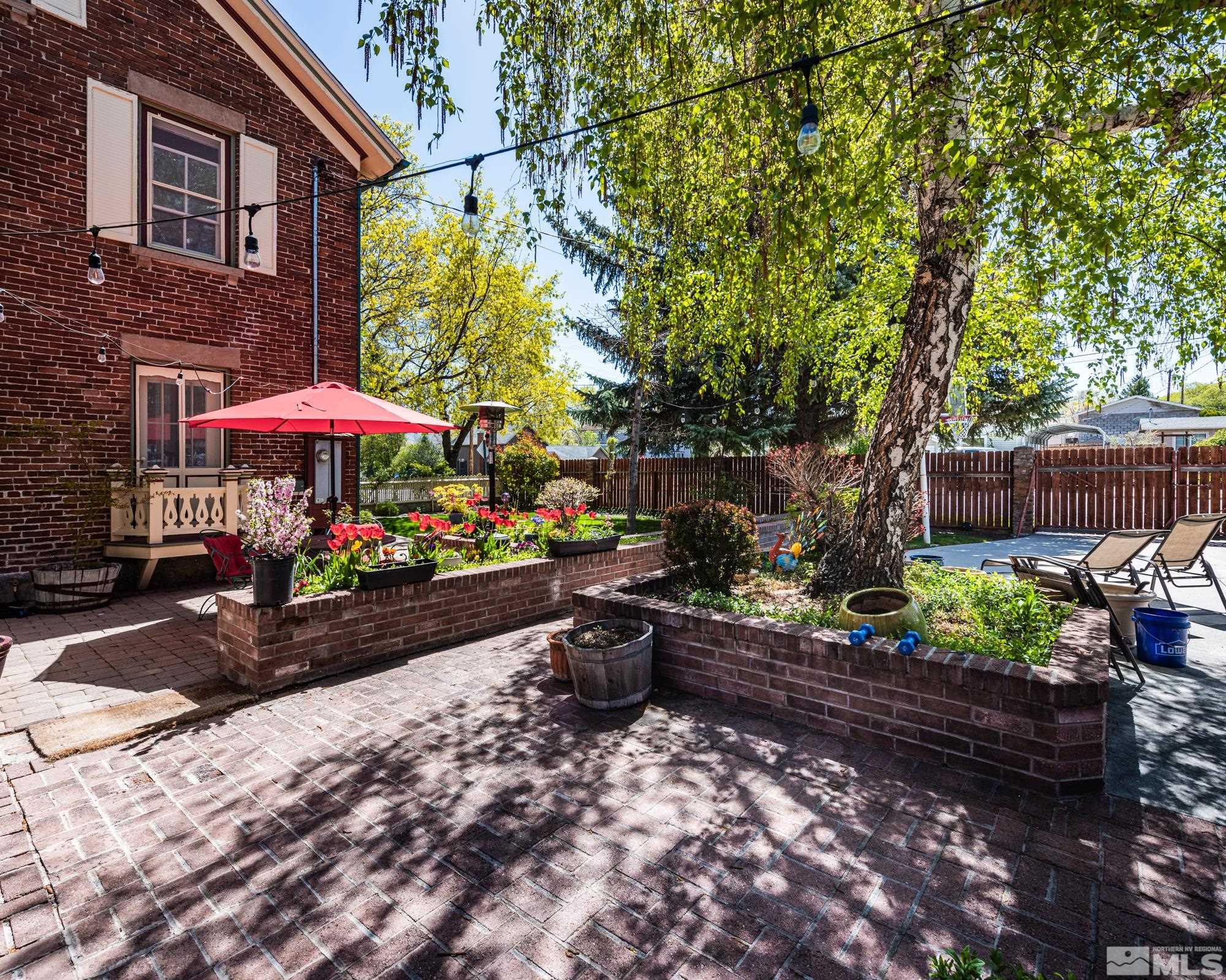 308 Thompson Street Property Photo 34