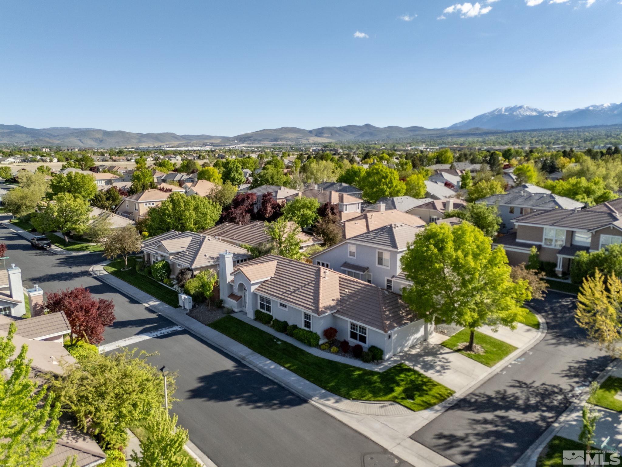 9653 Truckee Meadows Place Property Photo 4