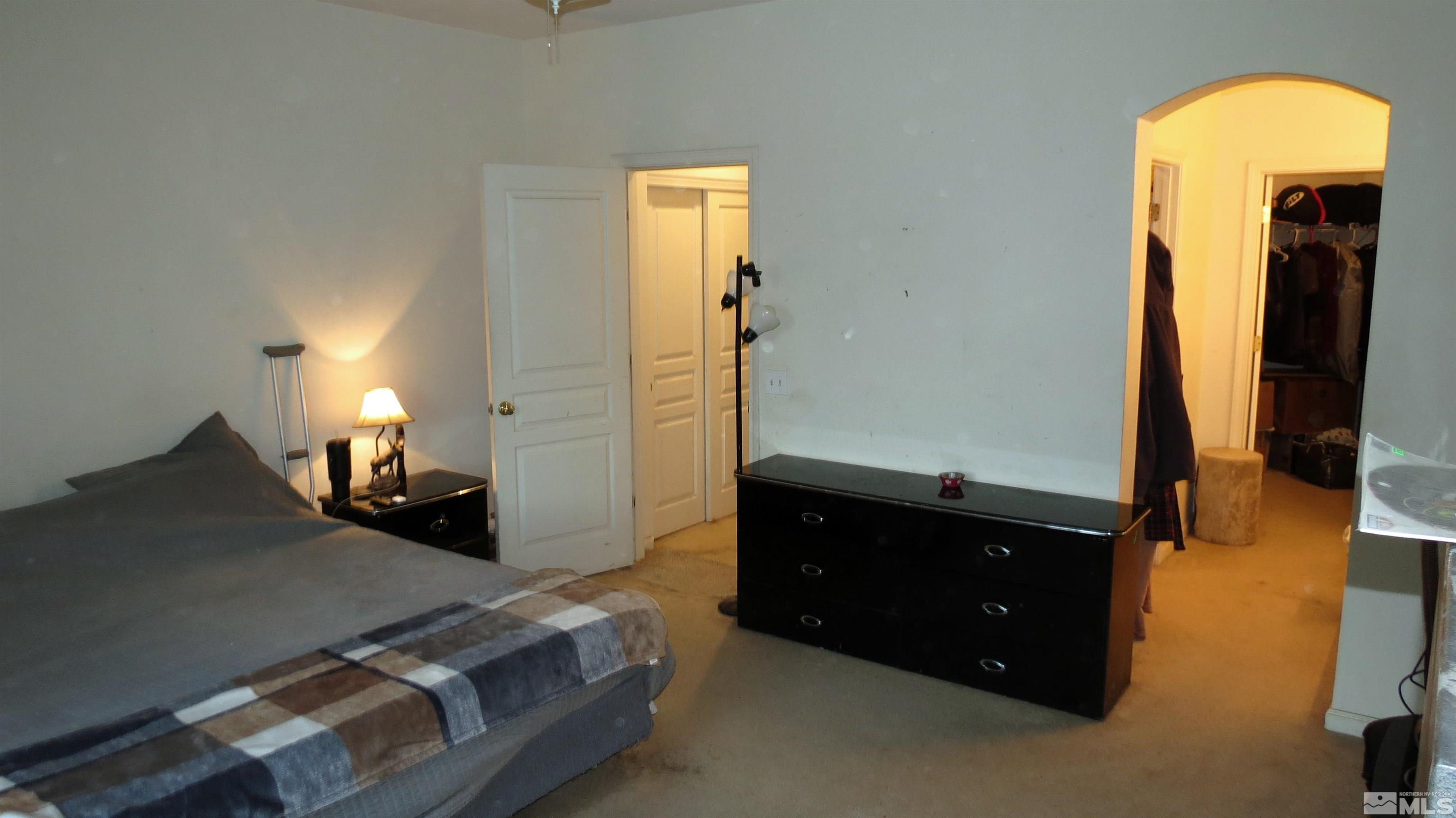 201 Crown Point Drive Property Photo 15