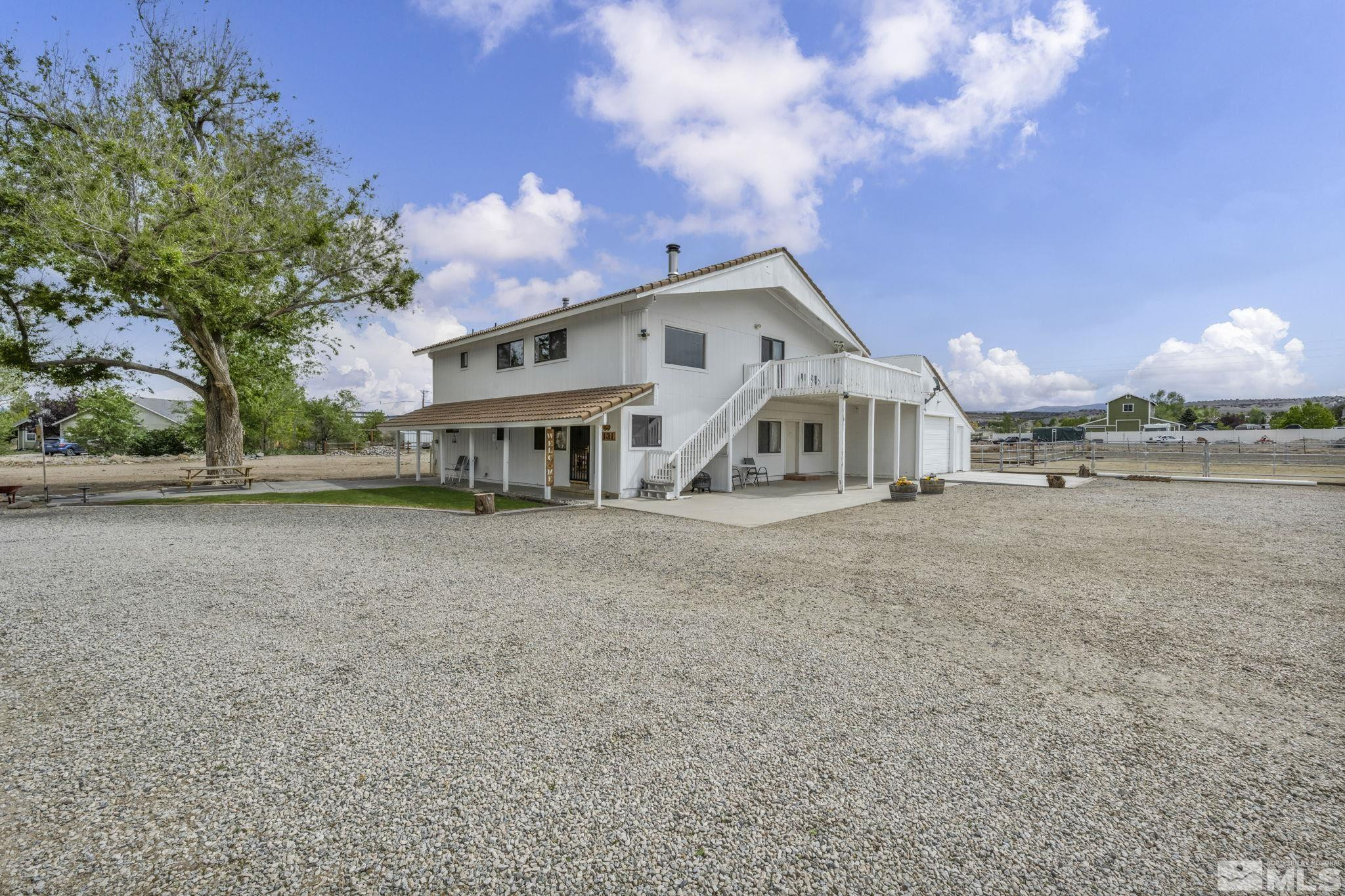 1131 Linda Anne Court Property Photo 4