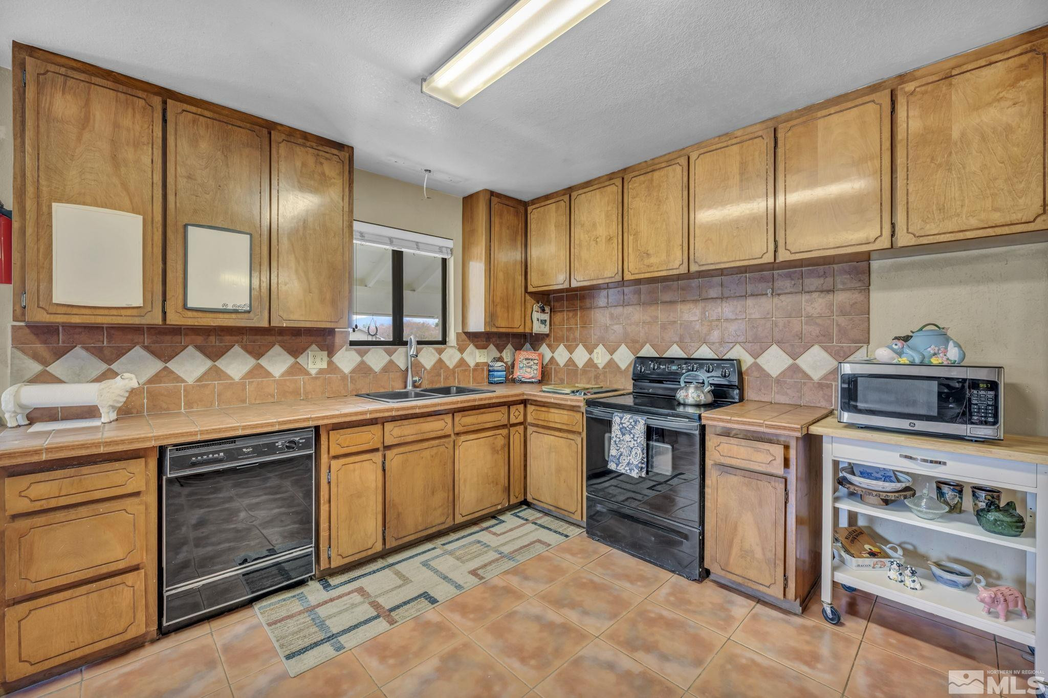 1131 Linda Anne Court Property Photo 25