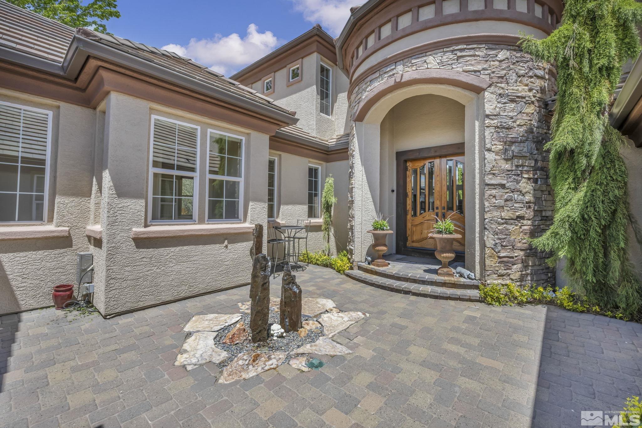 1840 Laurel Ridge Drive Property Photo 4