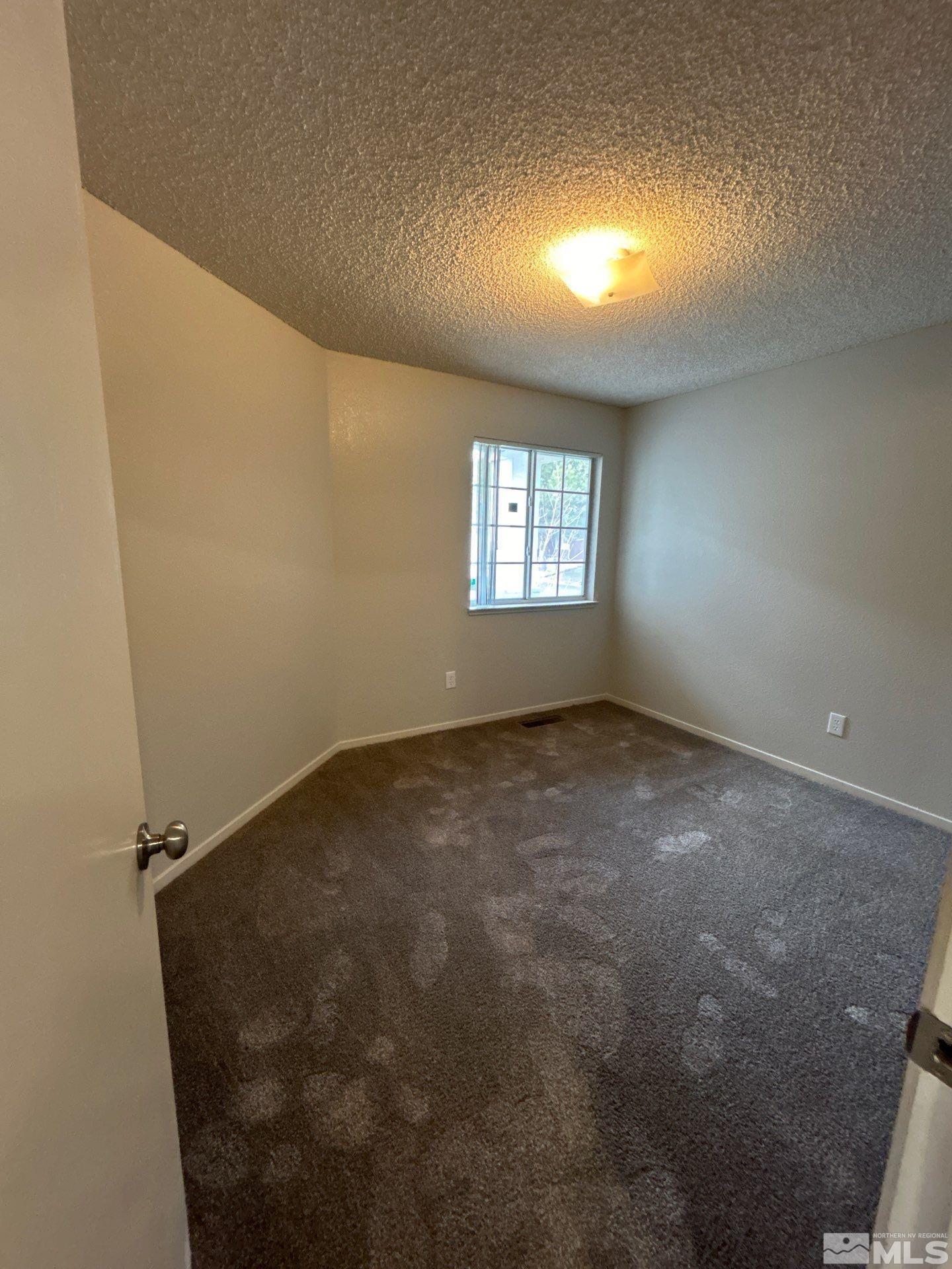 4918 Bayridge Lane Property Photo 8