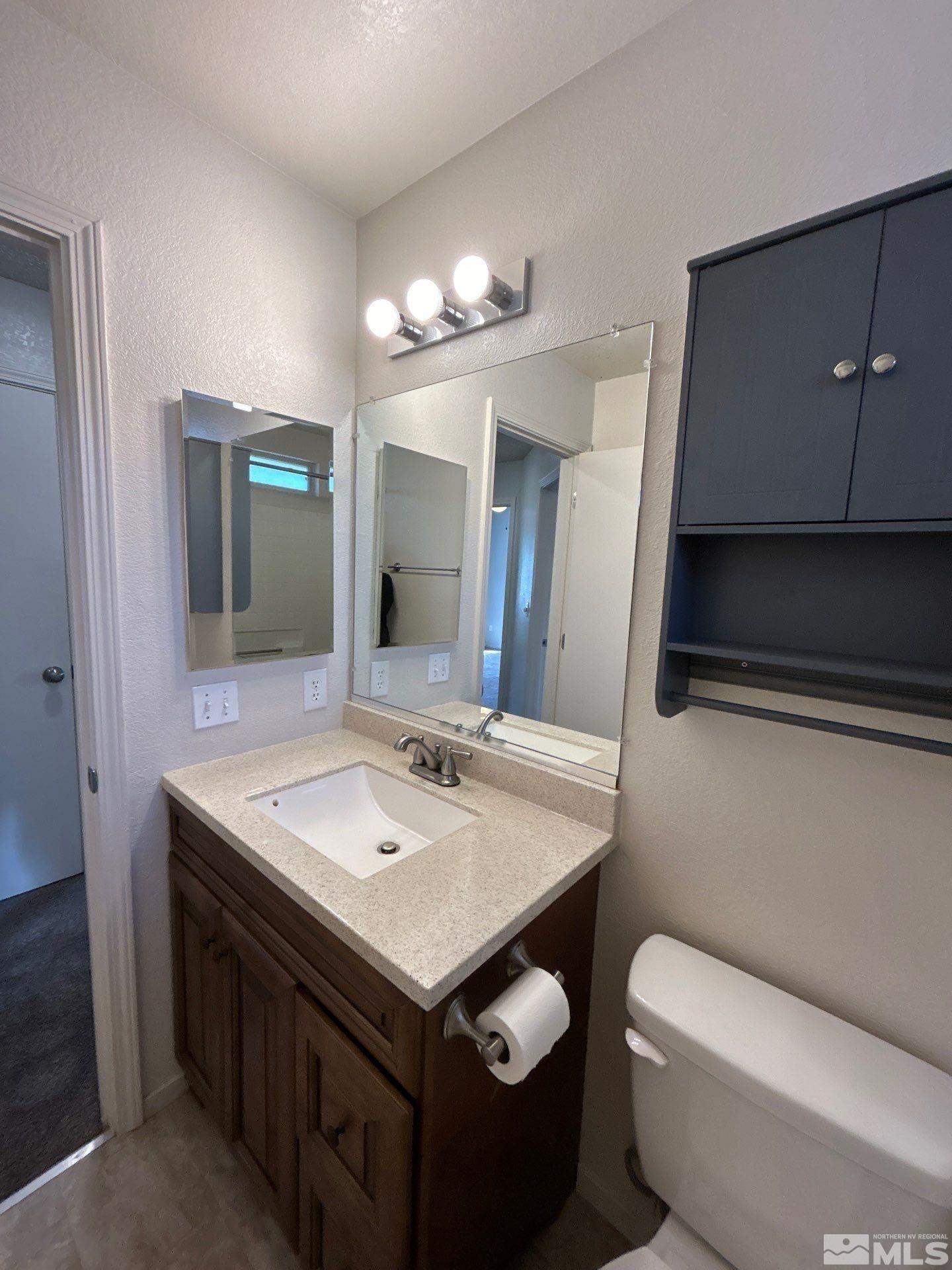 4918 Bayridge Lane Property Photo 11