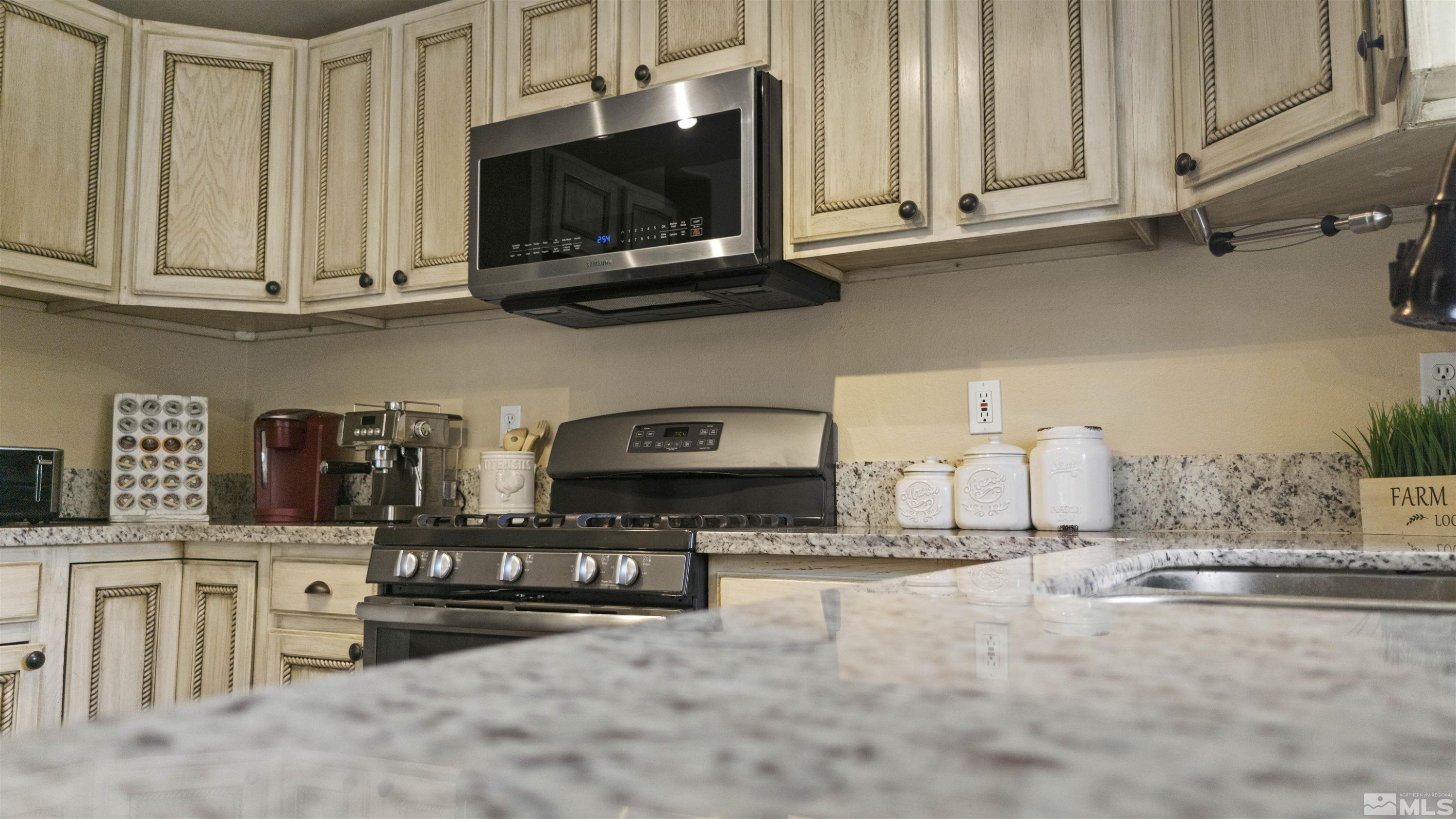 1466 Edlesborough Circle Property Photo 8