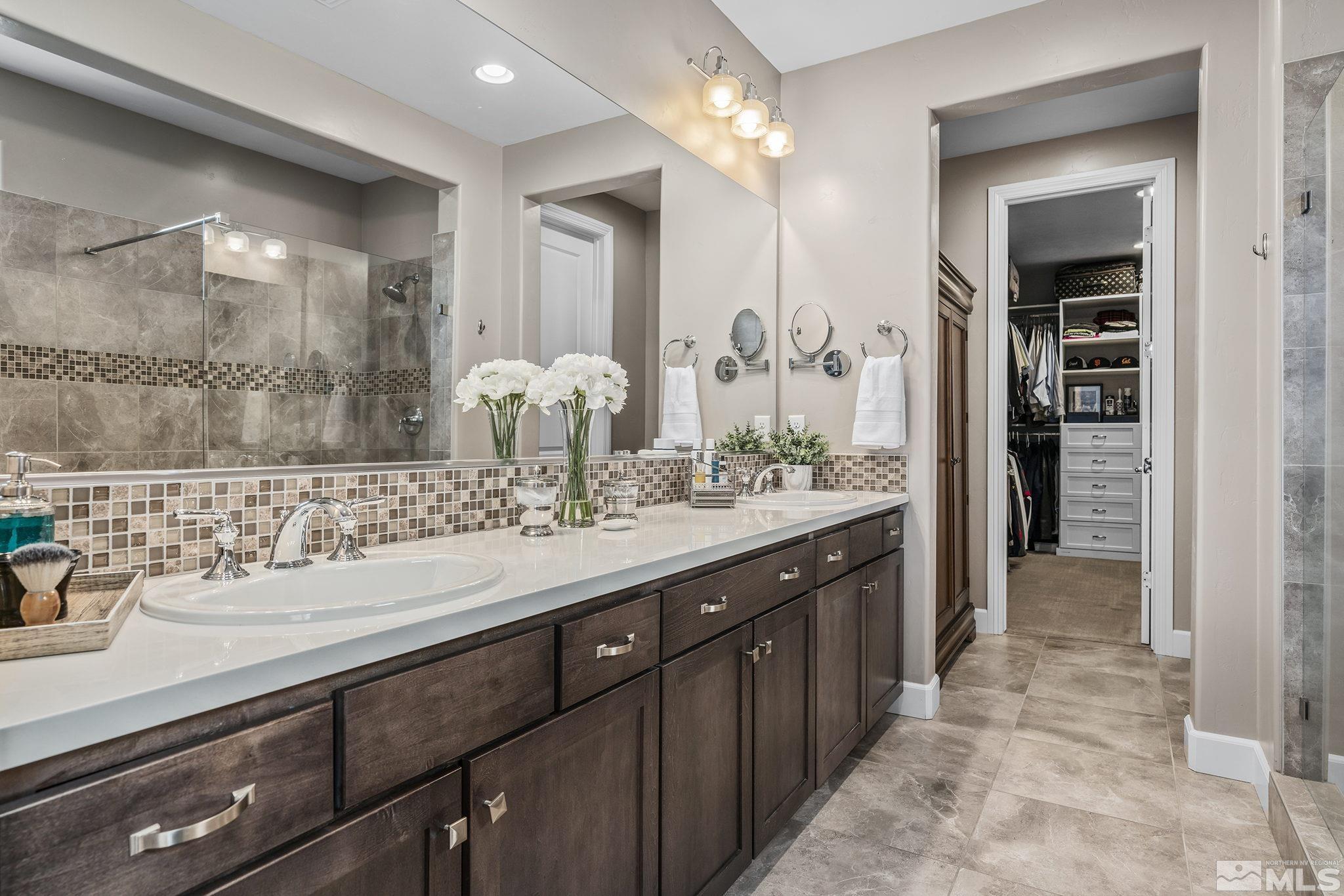3325 Show Jumper Ln Property Photo 17