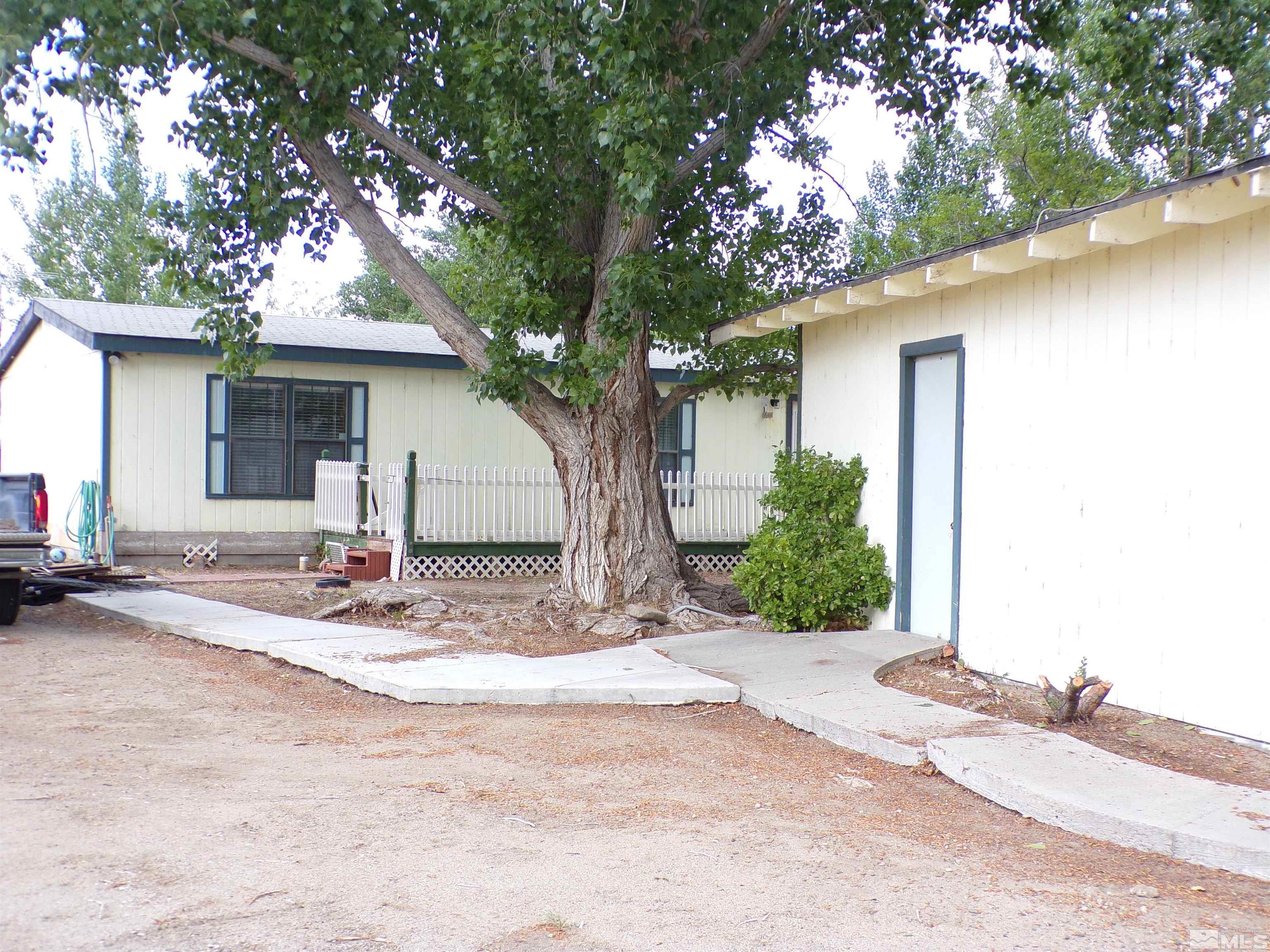 3350 Della Cir Property Photo 1