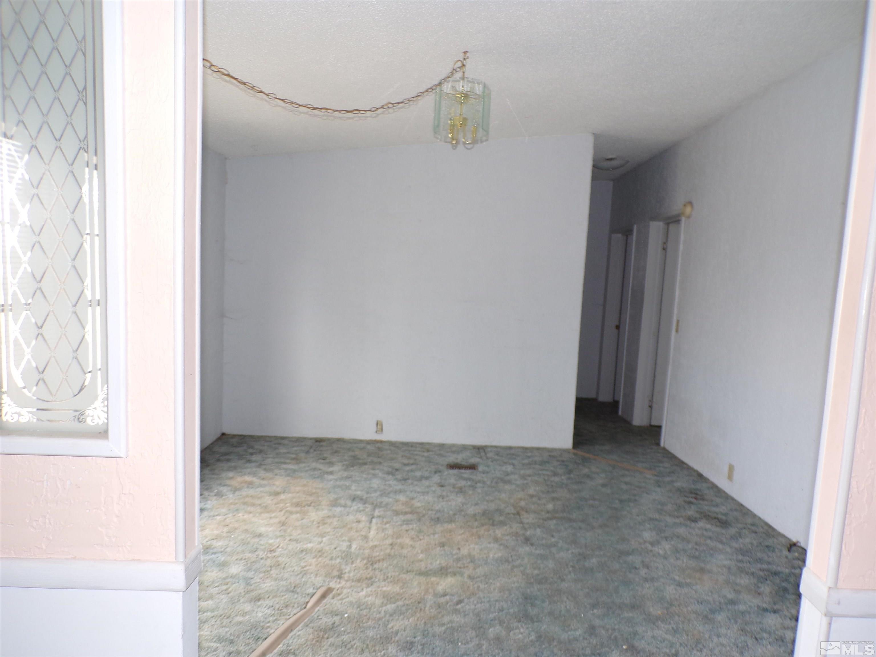 3350 Della Circle Property Photo 9