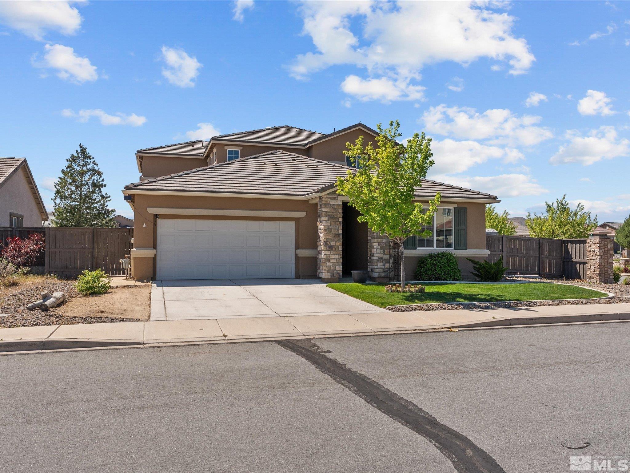 2401 Bridgetown Loop Property Photo 1