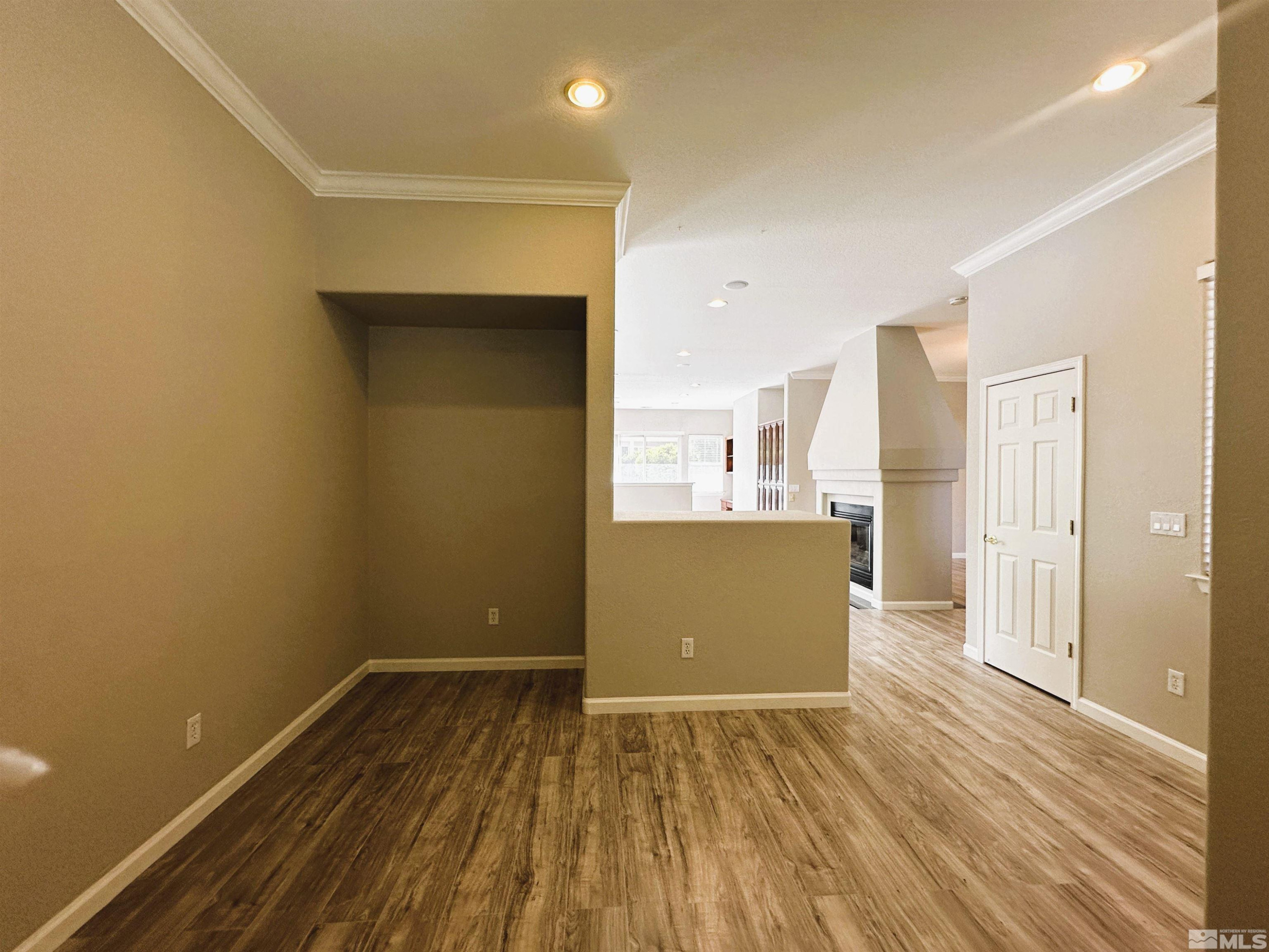 10599 Crystal Bay Drive Property Photo 2
