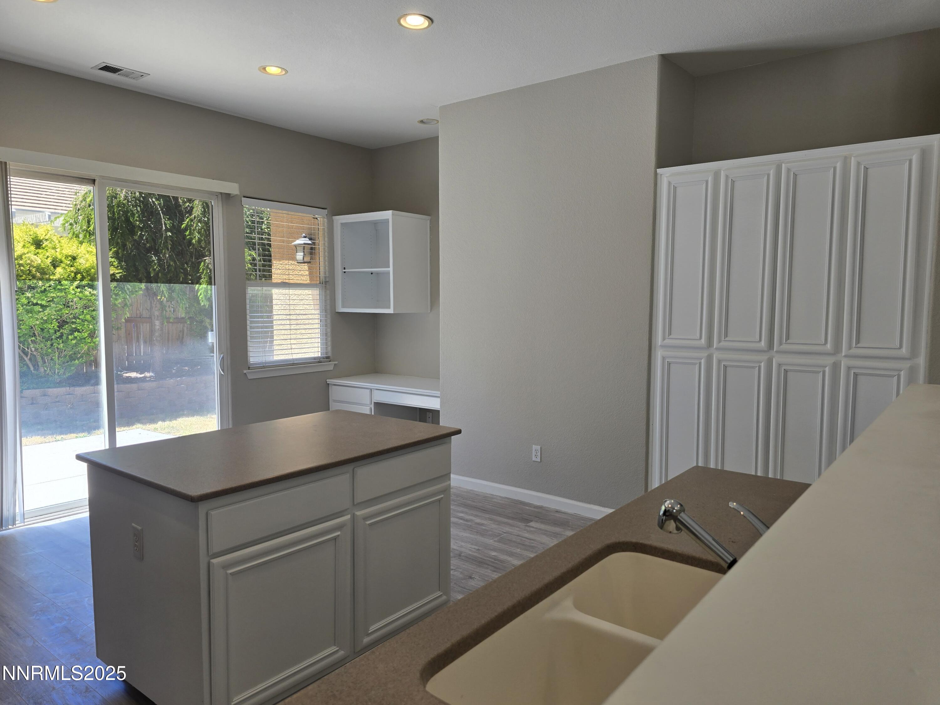 10599 Crystal Bay Drive Property Photo 9
