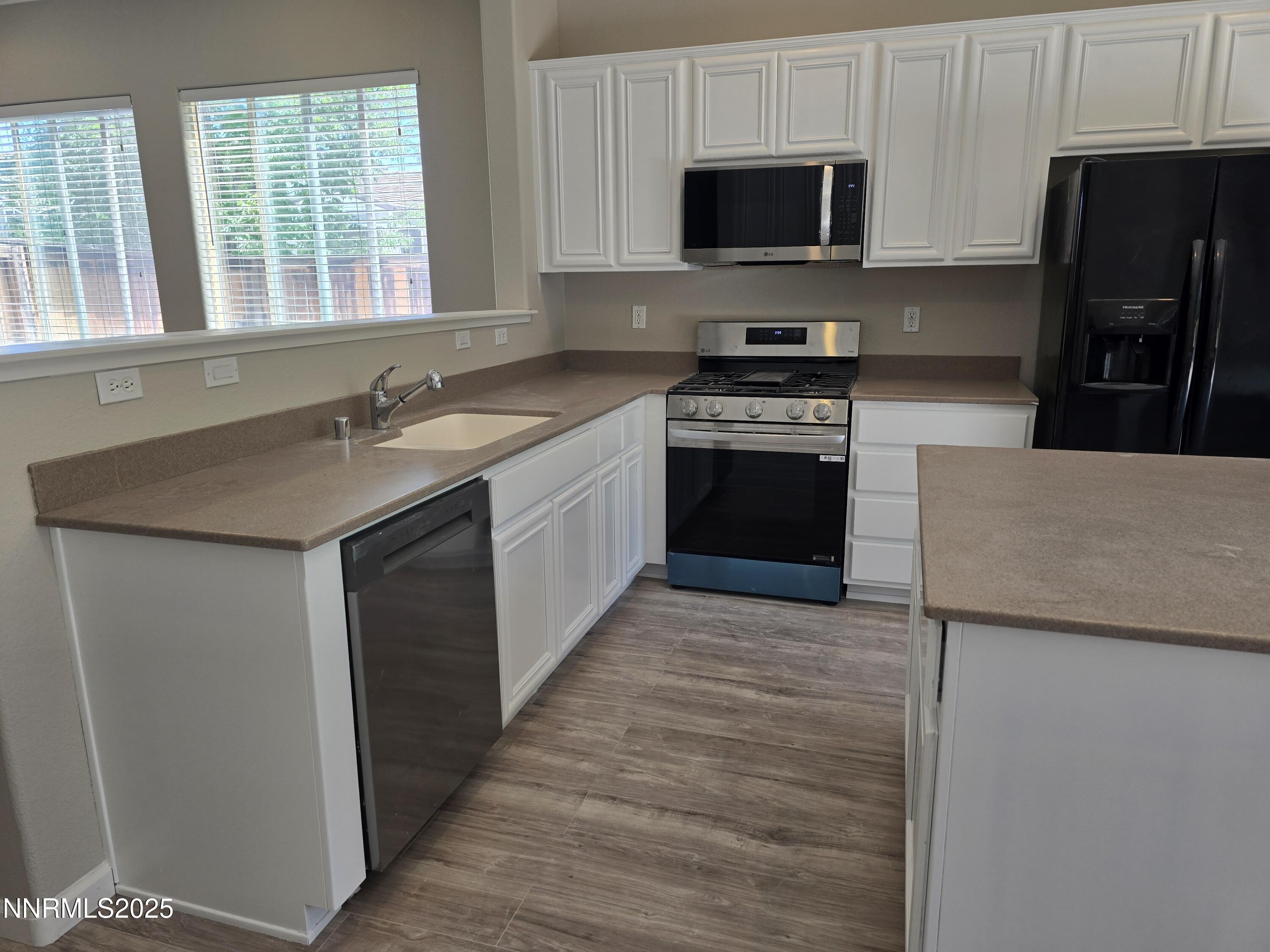 10599 Crystal Bay Drive Property Photo 11