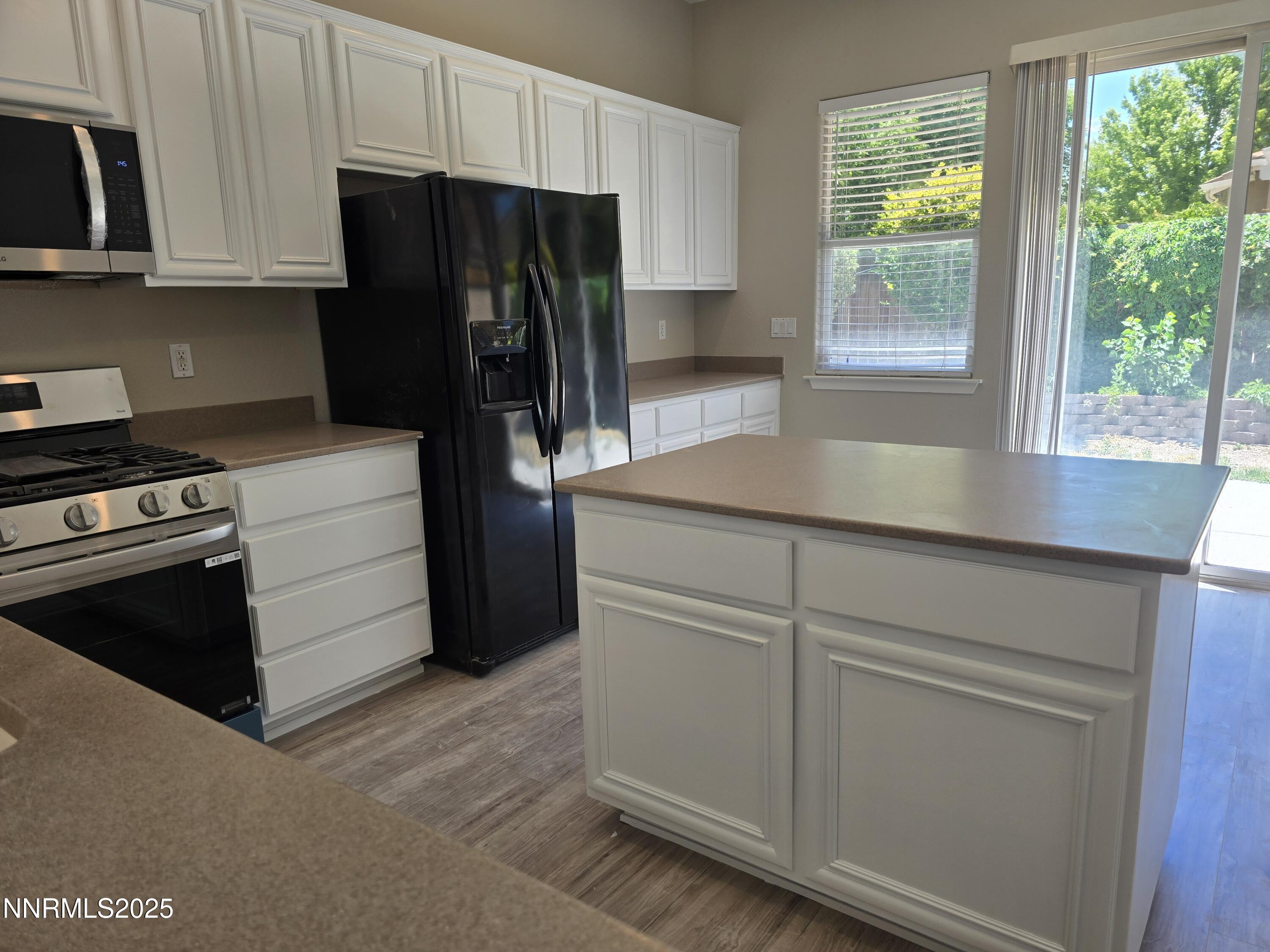 10599 Crystal Bay Drive Property Photo 12
