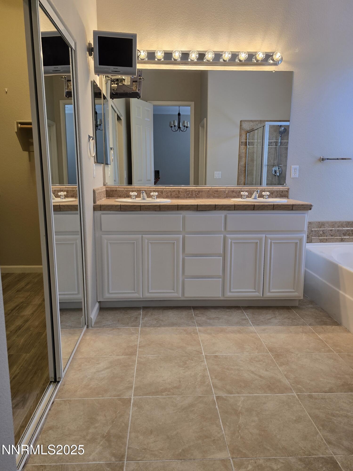 10599 Crystal Bay Drive Property Photo 22