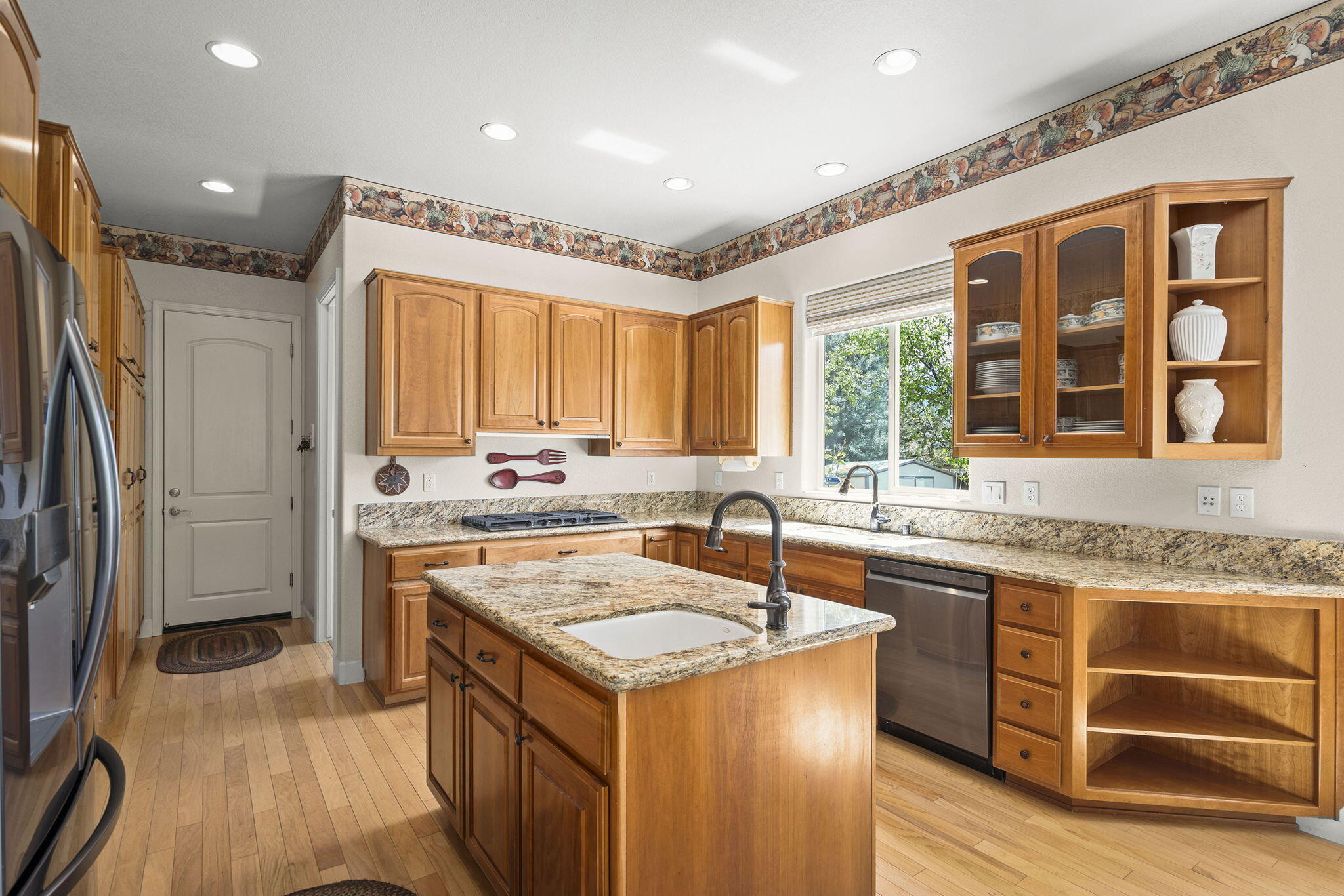 7735 Harvest Hill Ln Property Photo 17