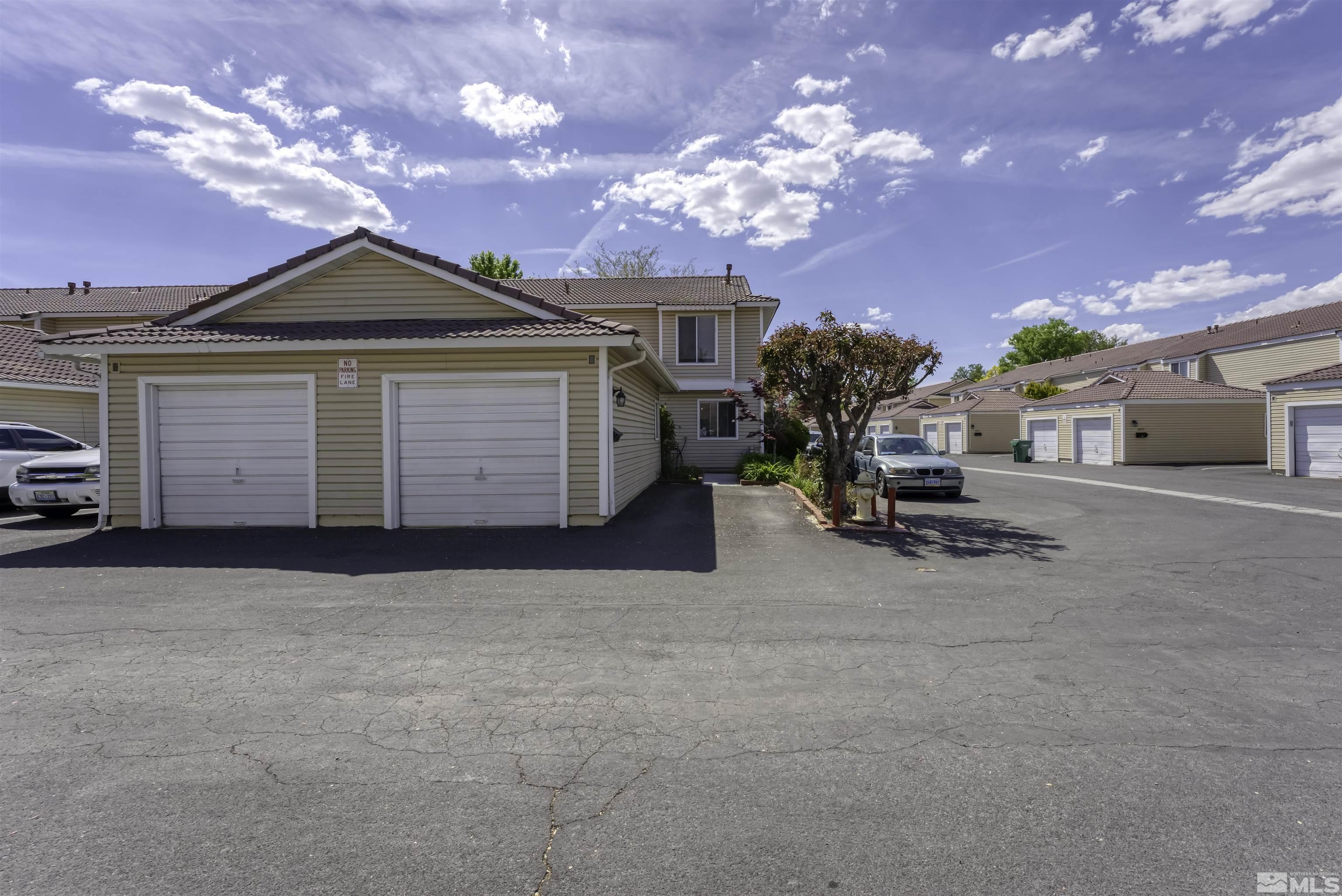 1064 Bradley Sq. Property Photo