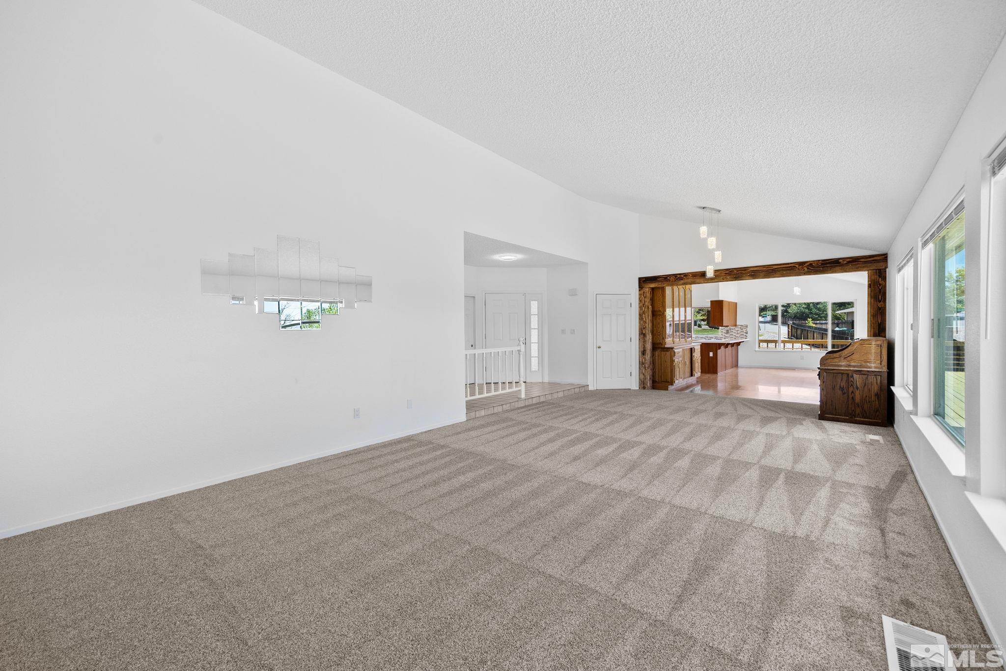 730 Icarus Court Property Photo 5