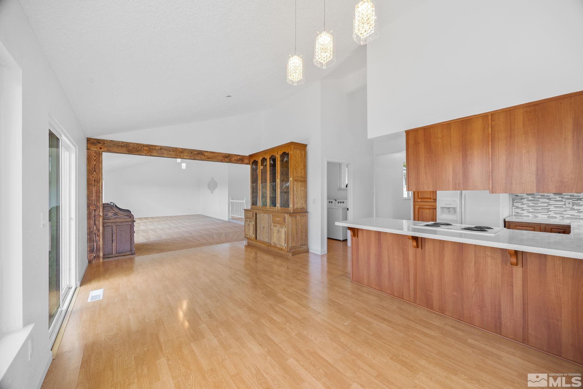 730 Icarus Court Property Photo 9
