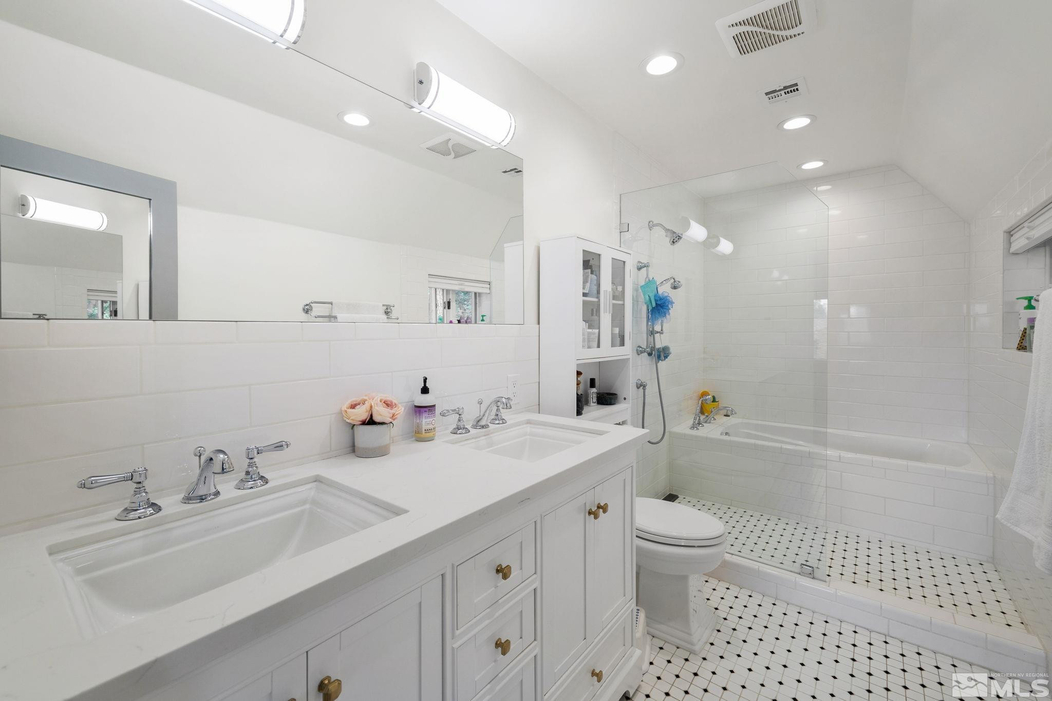 820 Marsh Avenue Property Photo 28