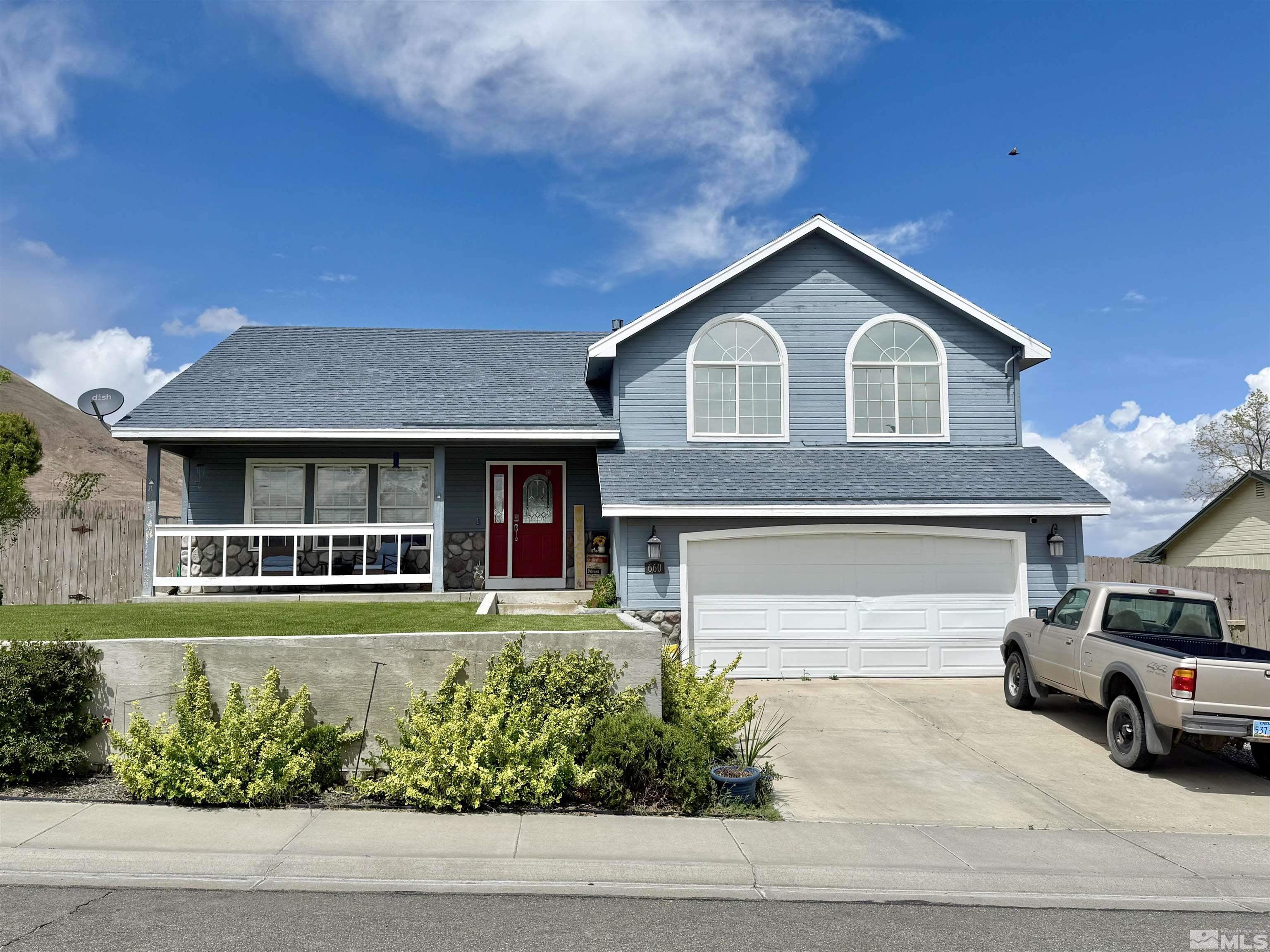 660 Castle Way Property Photo