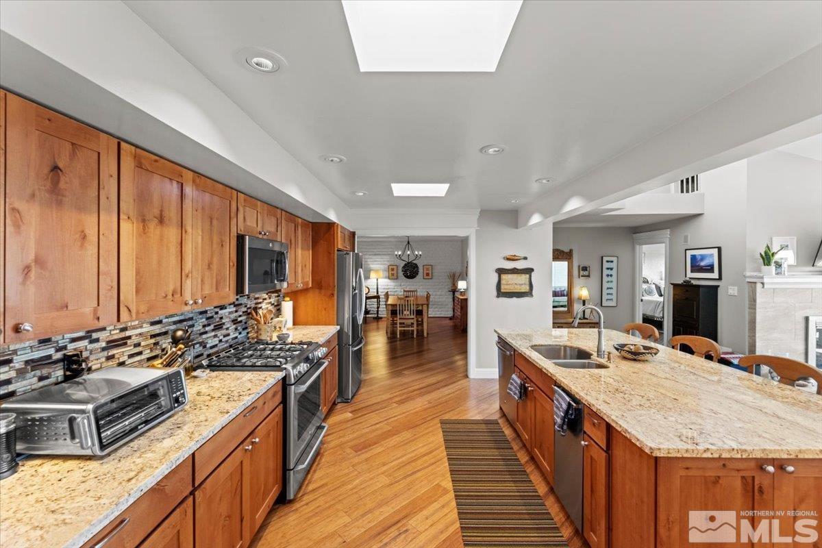 3425 Skyline Boulevard Property Photo 6