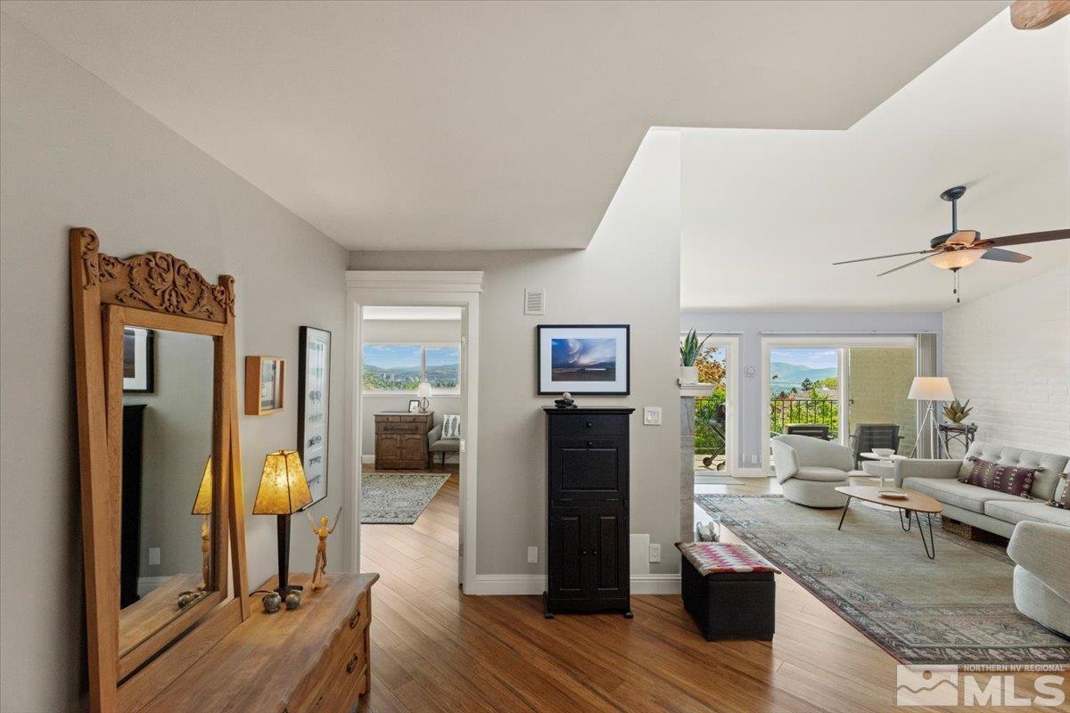 3425 Skyline Boulevard Property Photo 7