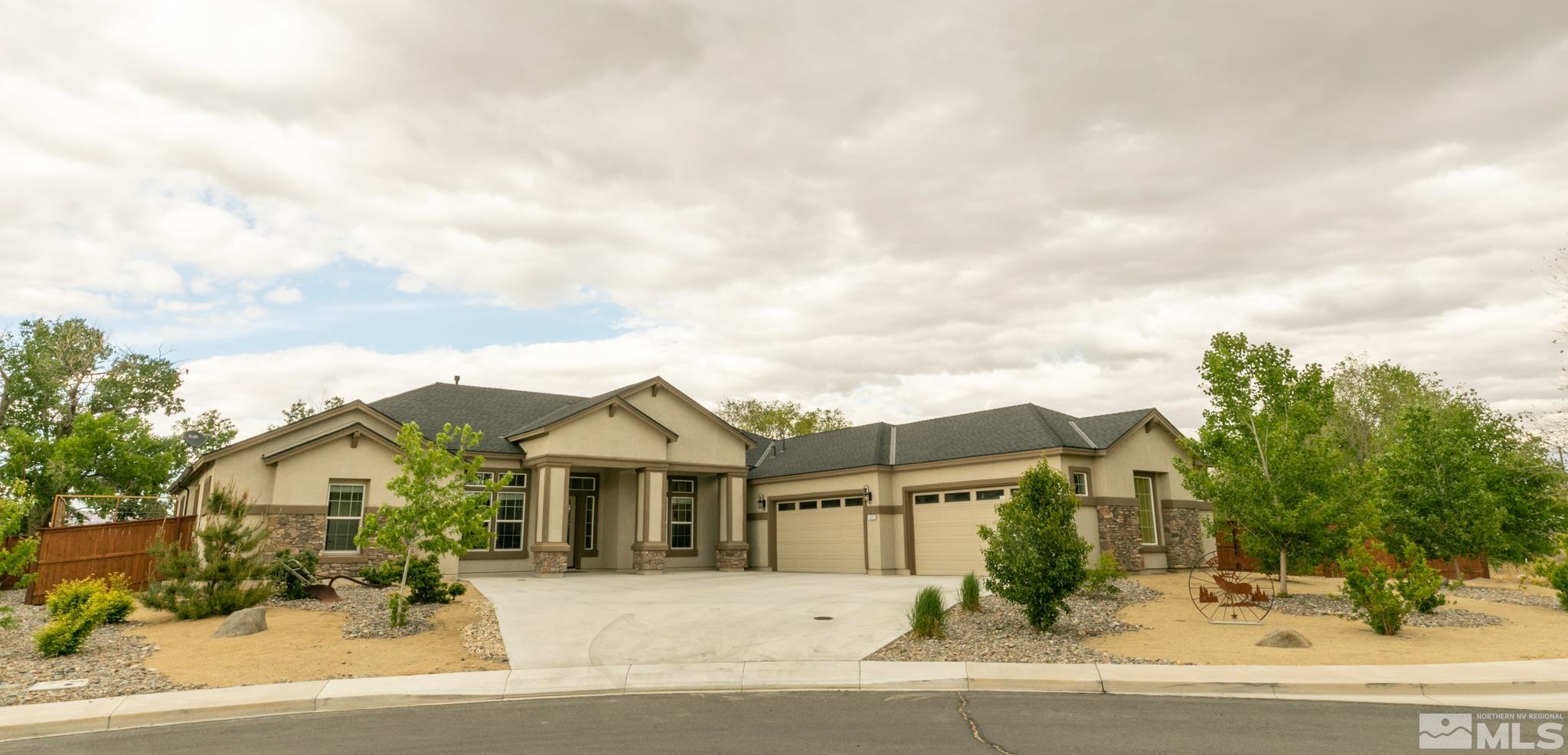 673 Rose Lane Property Photo 1
