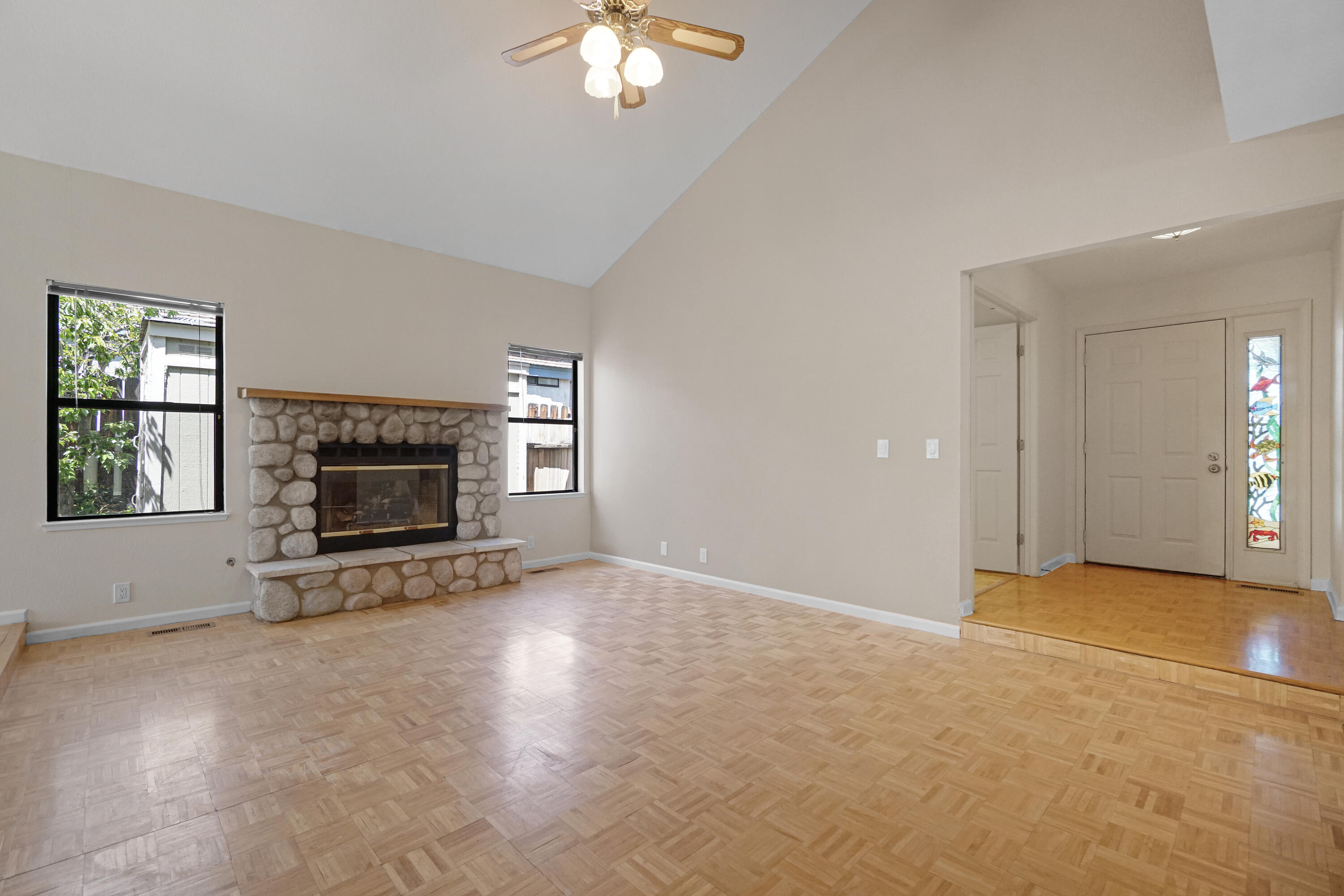 1043 Shenandoah Drive Property Photo 9