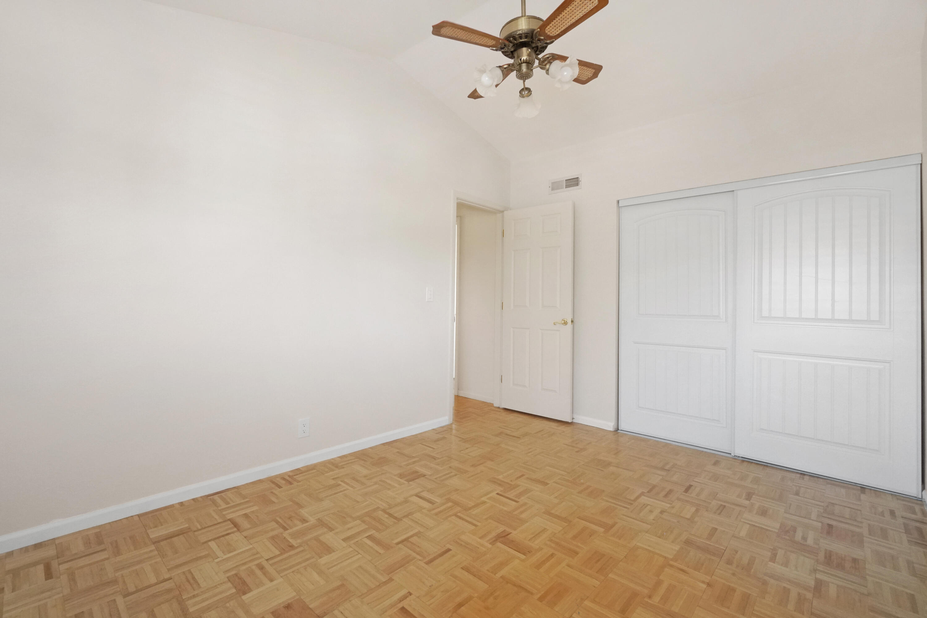 1043 Shenandoah Drive Property Photo 22