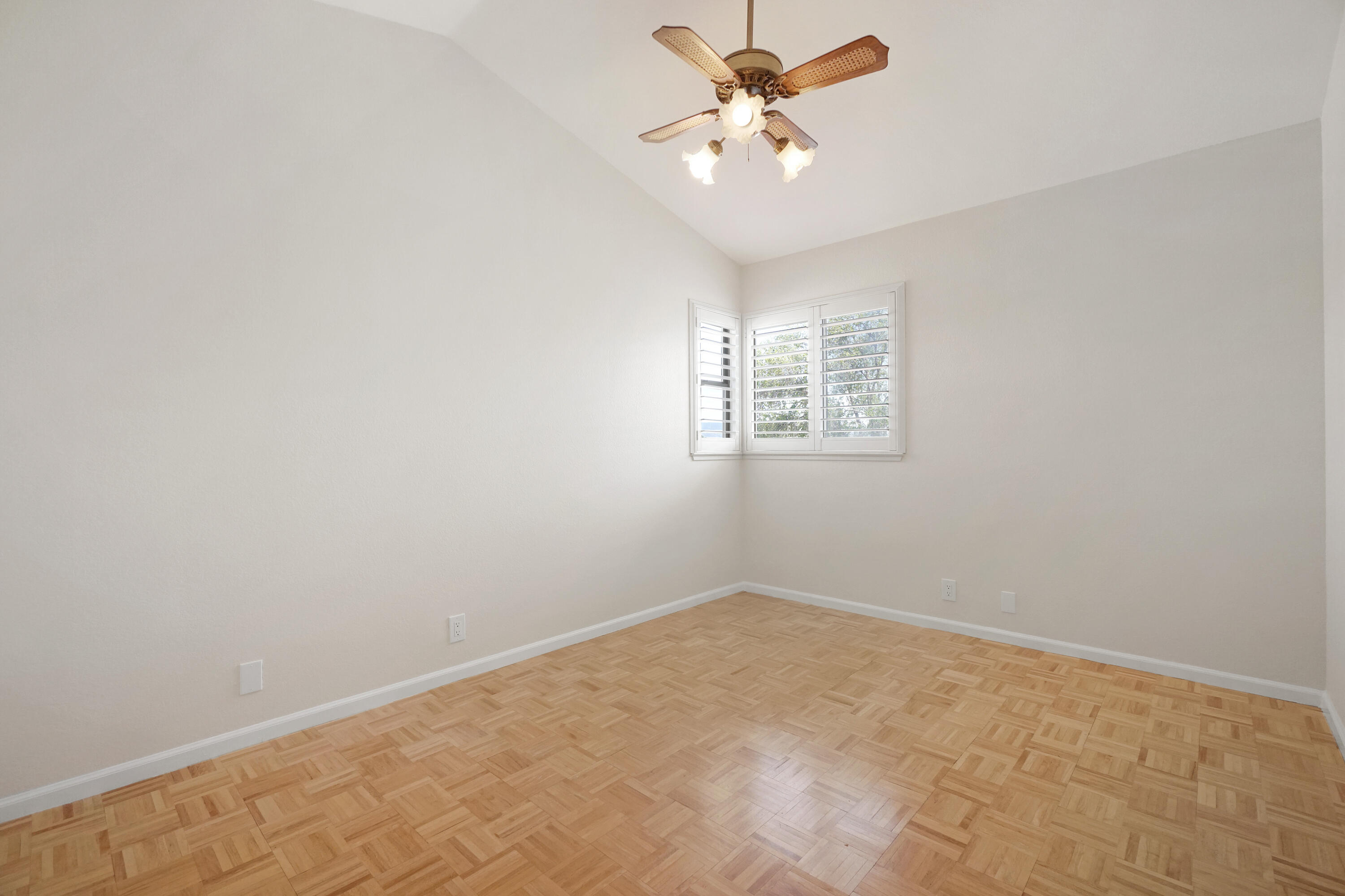 1043 Shenandoah Drive Property Photo 23